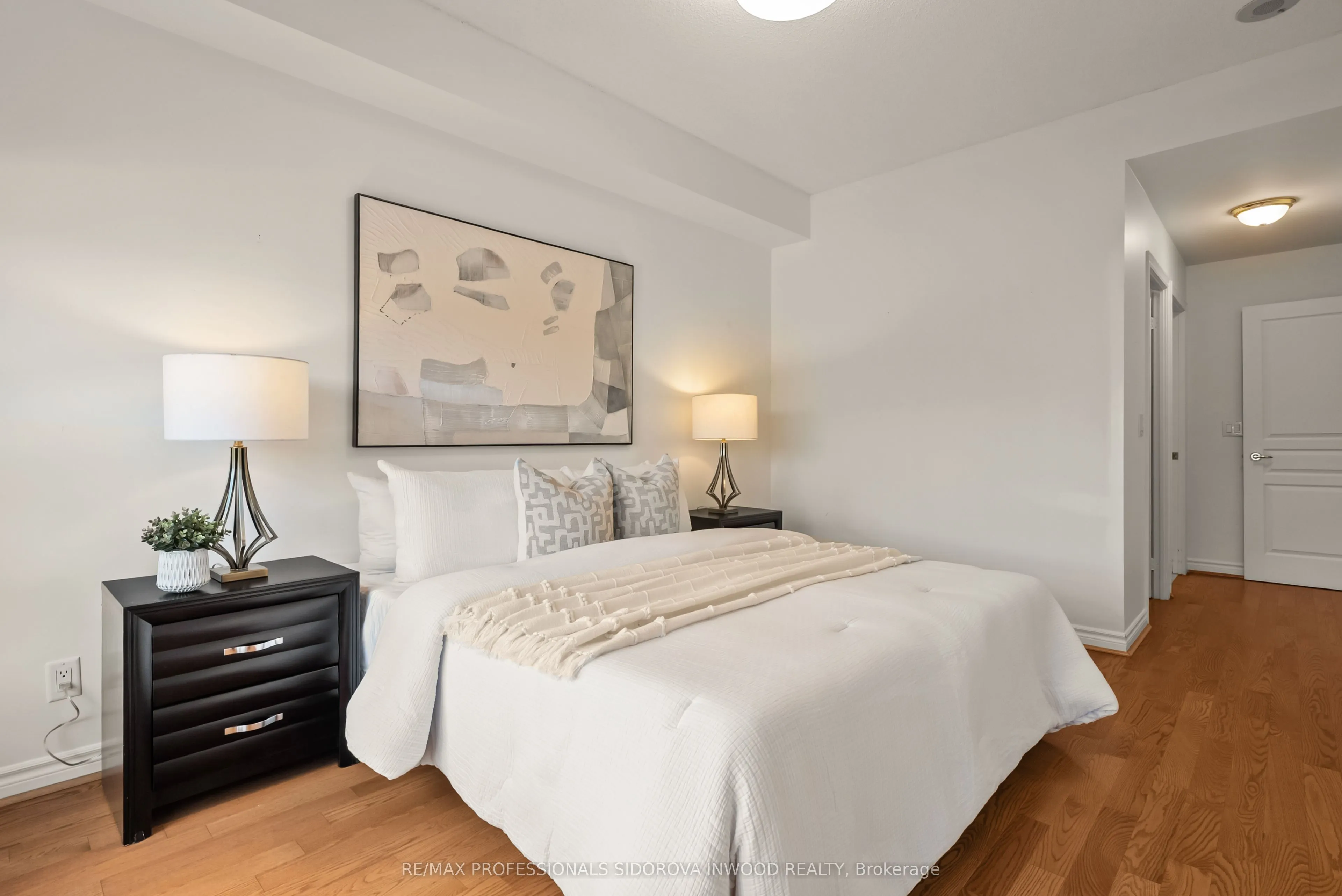 2662 Bloor Street W, #507