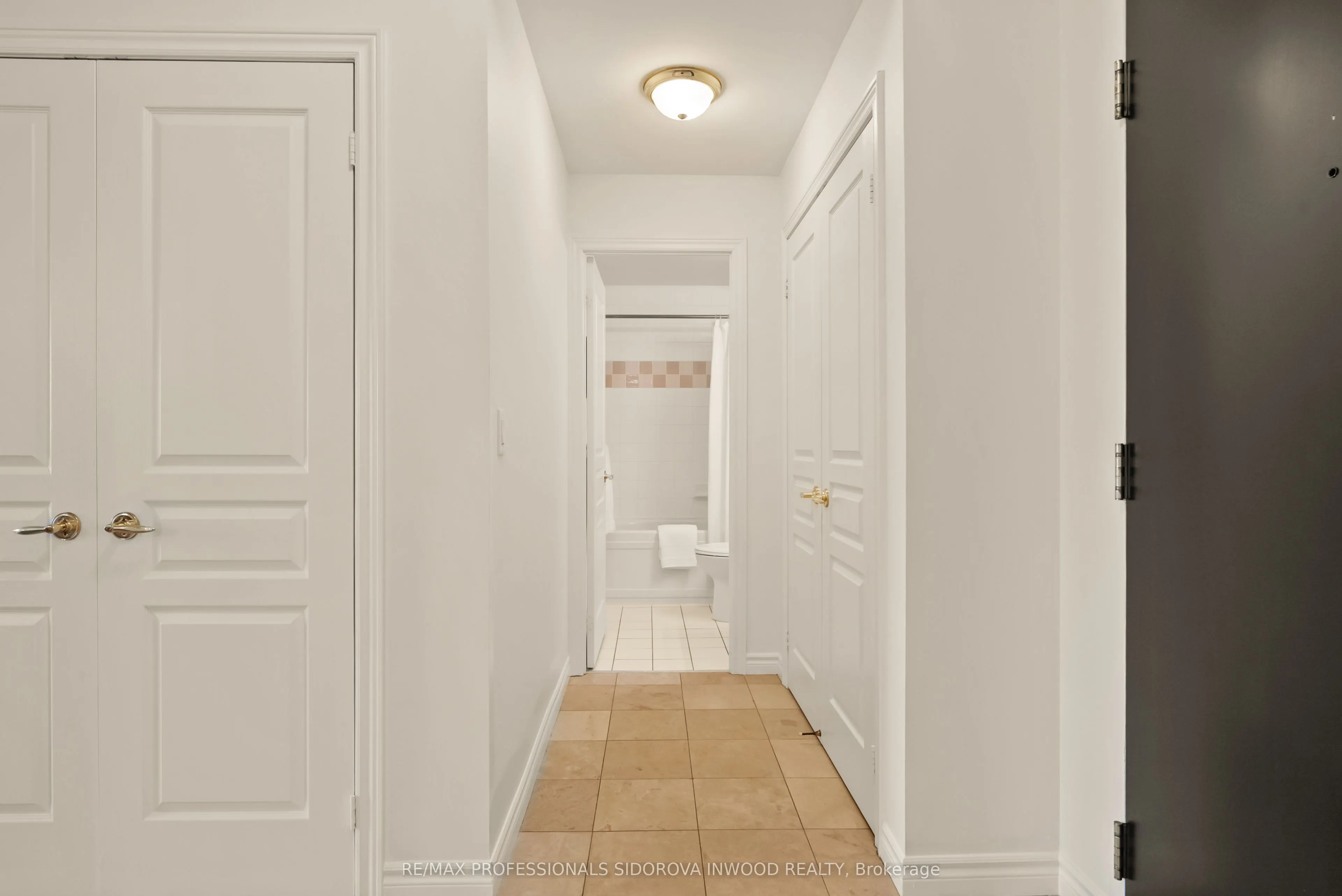 2662 Bloor Street W, #507