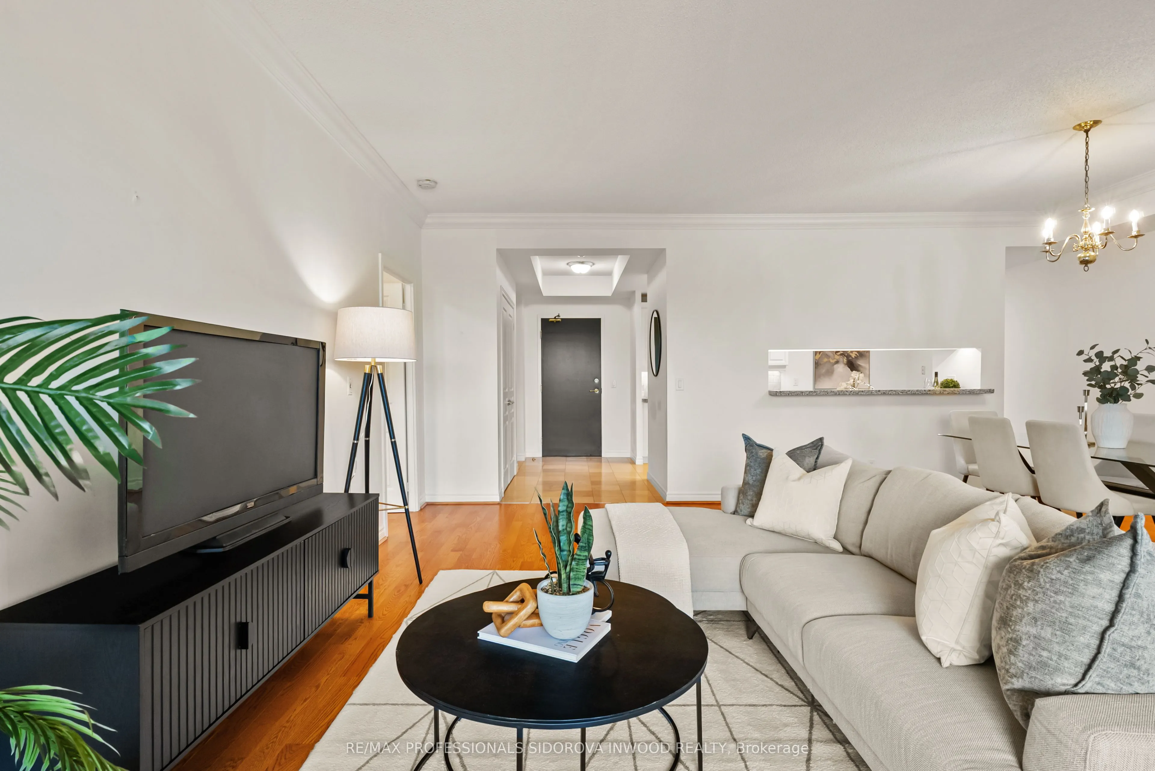 2662 Bloor Street W, #507