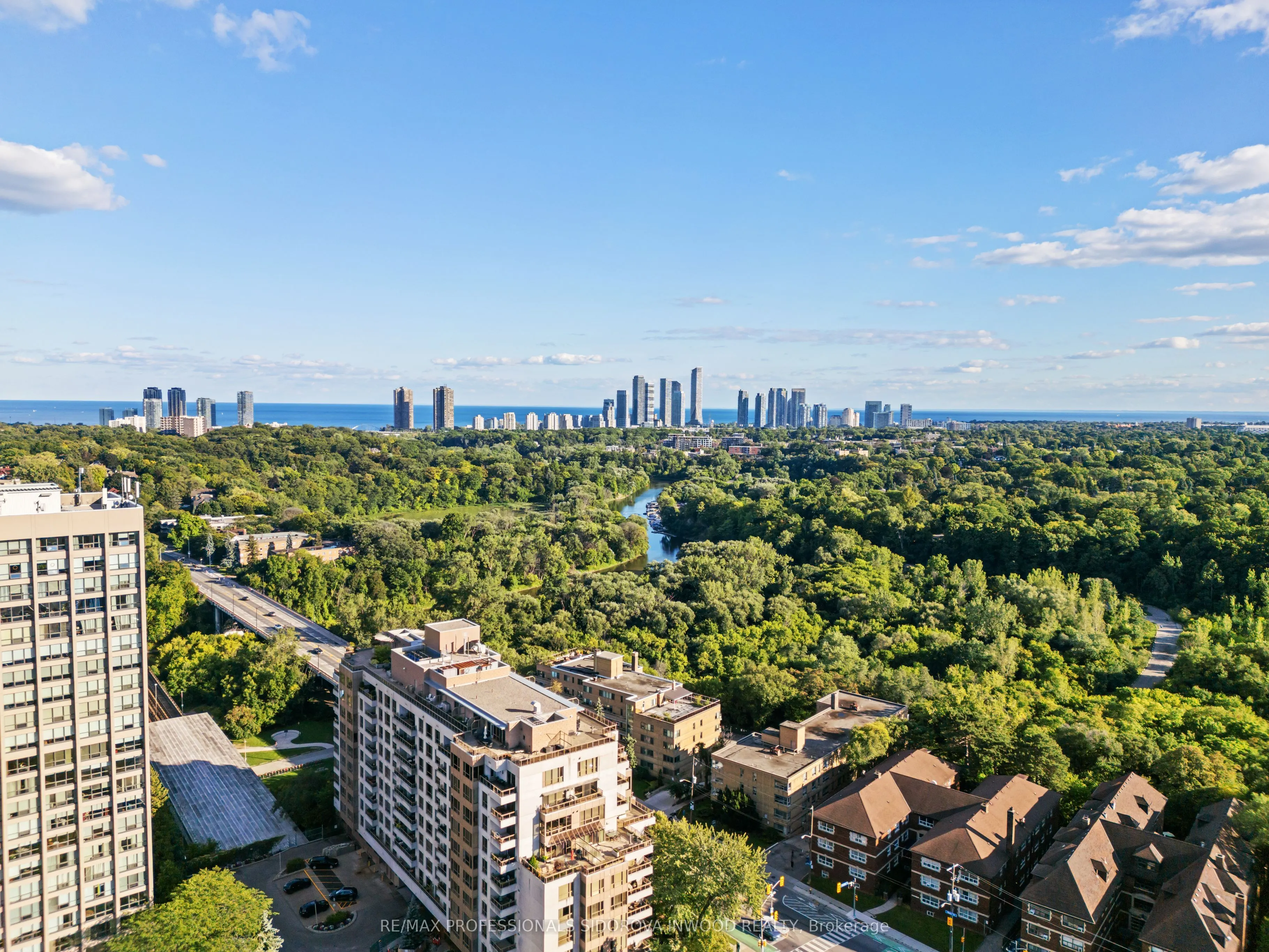 2662 Bloor Street W, #507