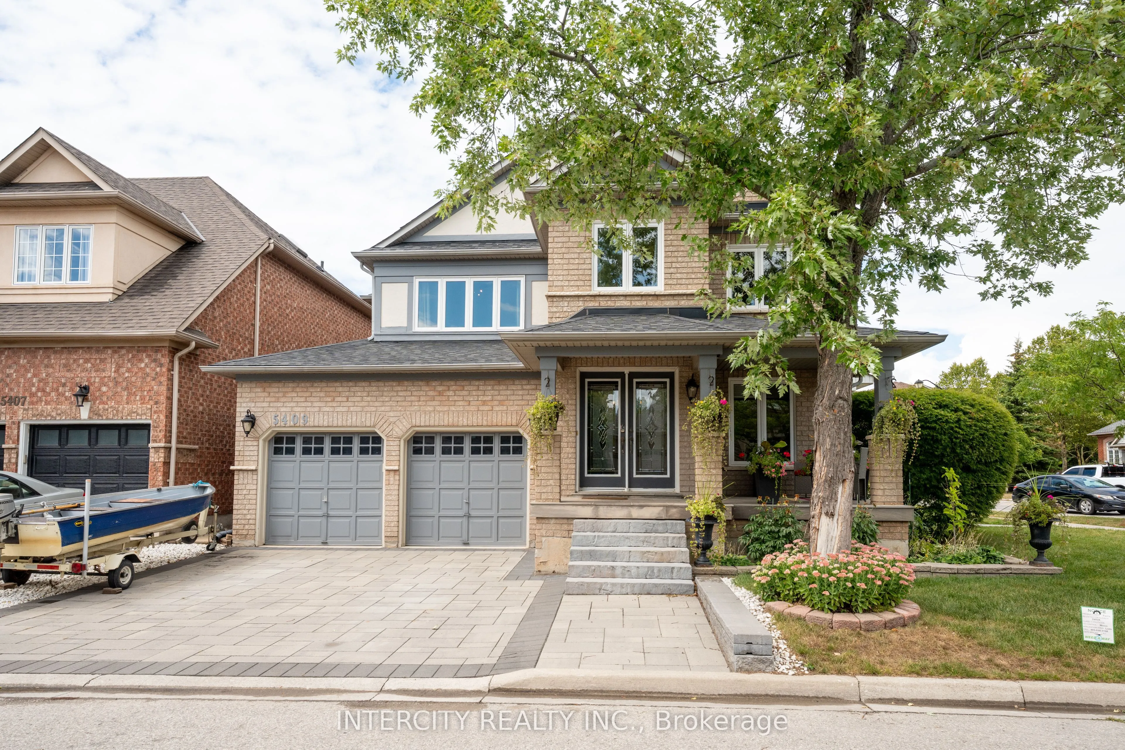 5409 Duchess Court