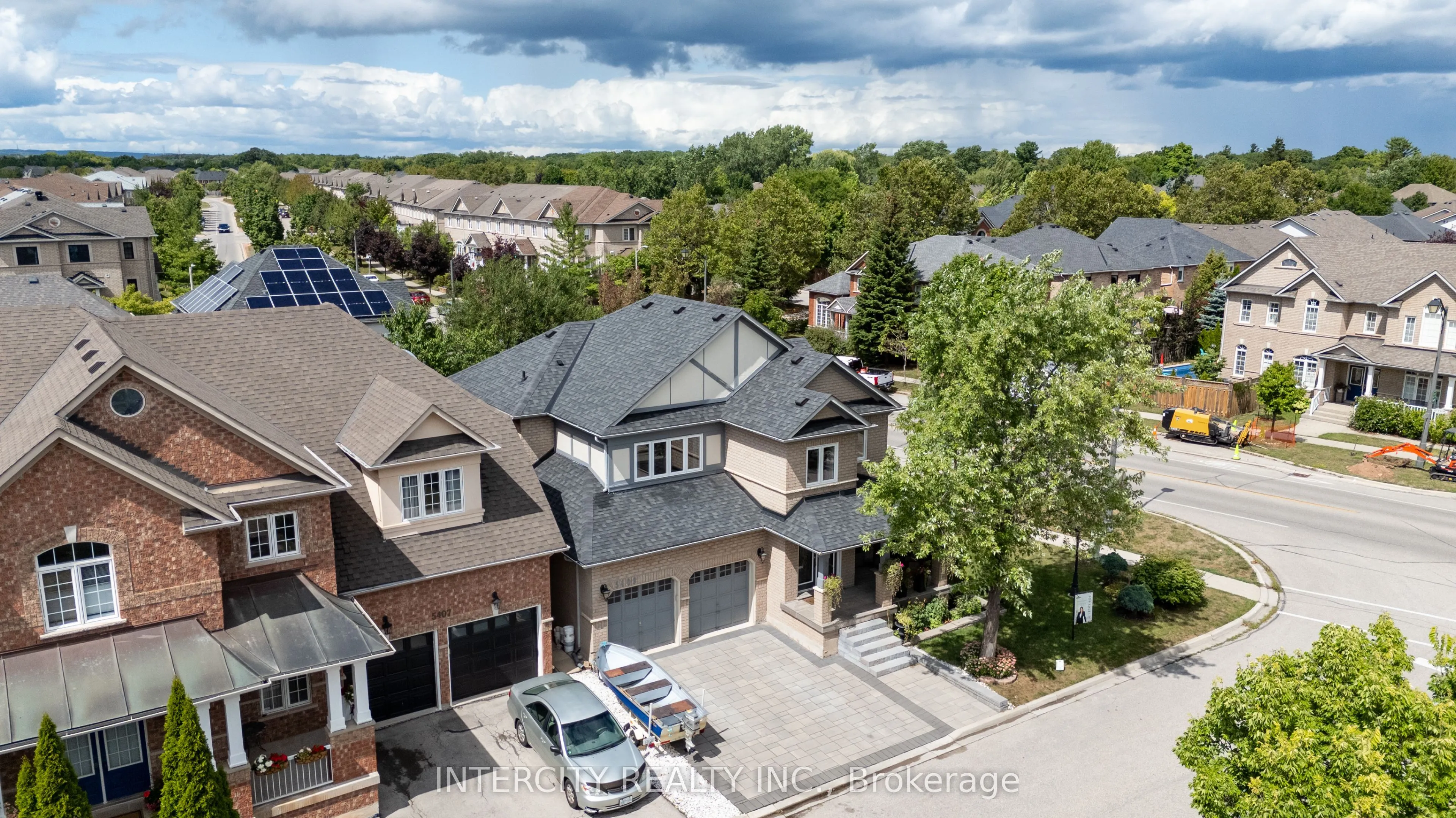 5409 Duchess Court