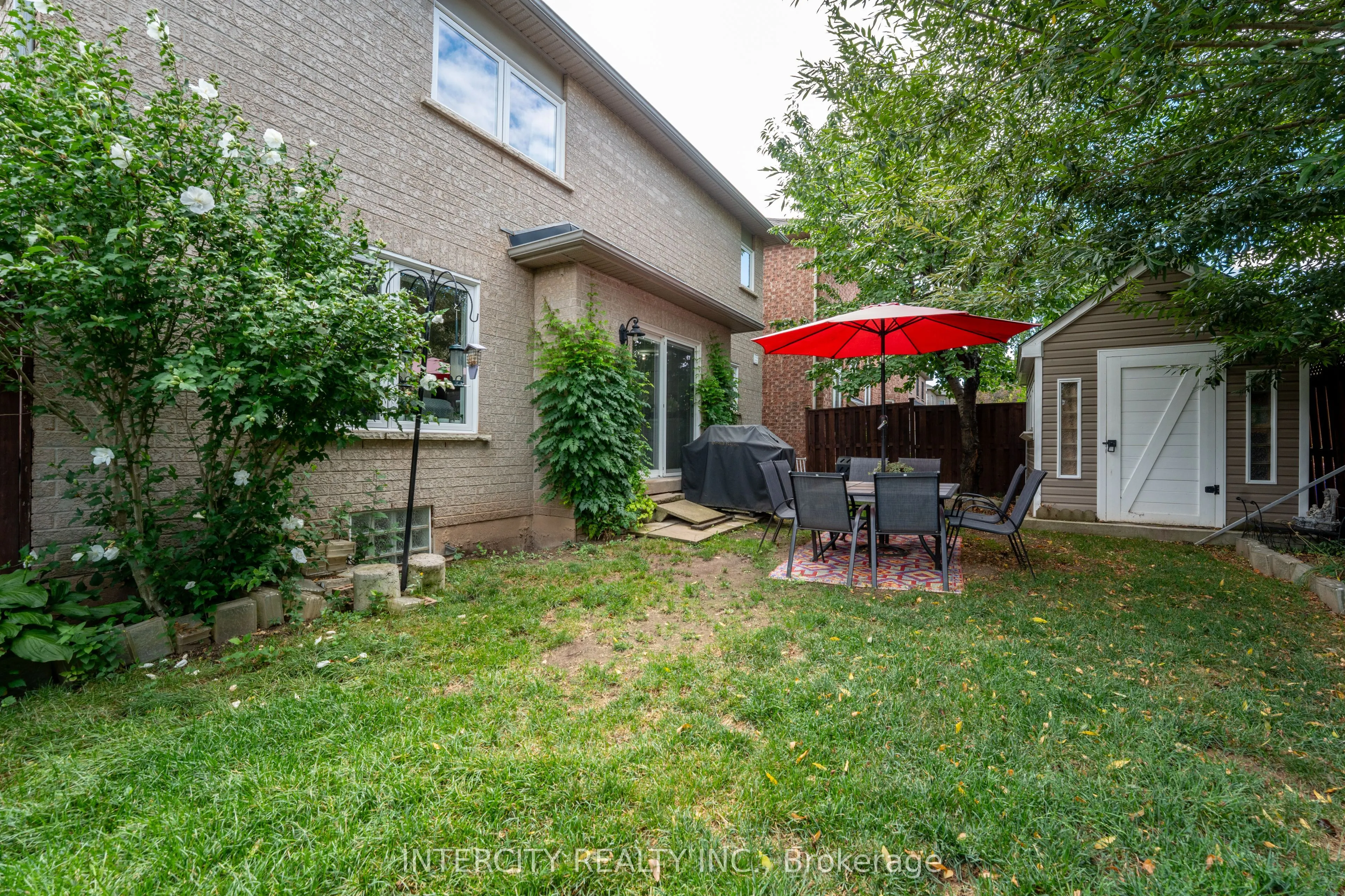 5409 Duchess Court