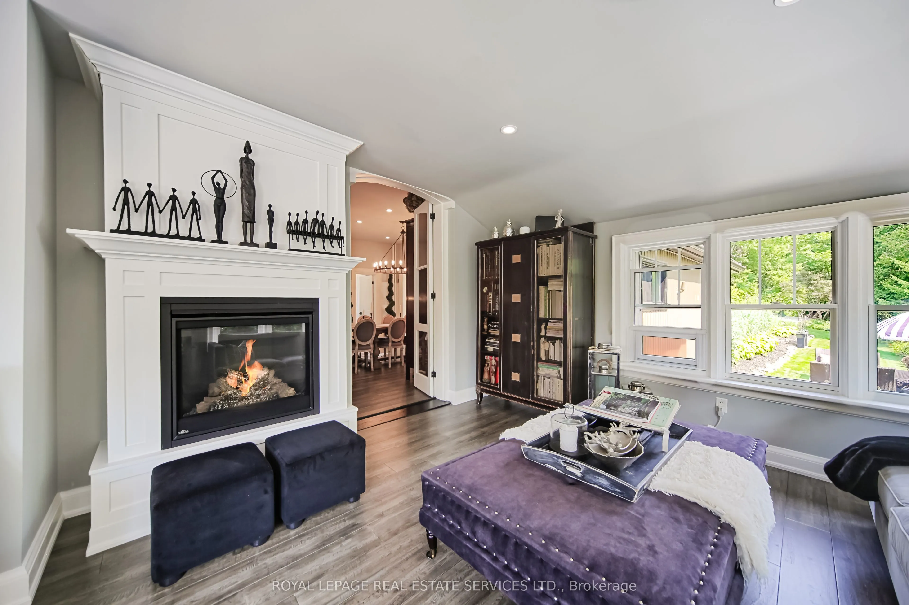11 Main Street S