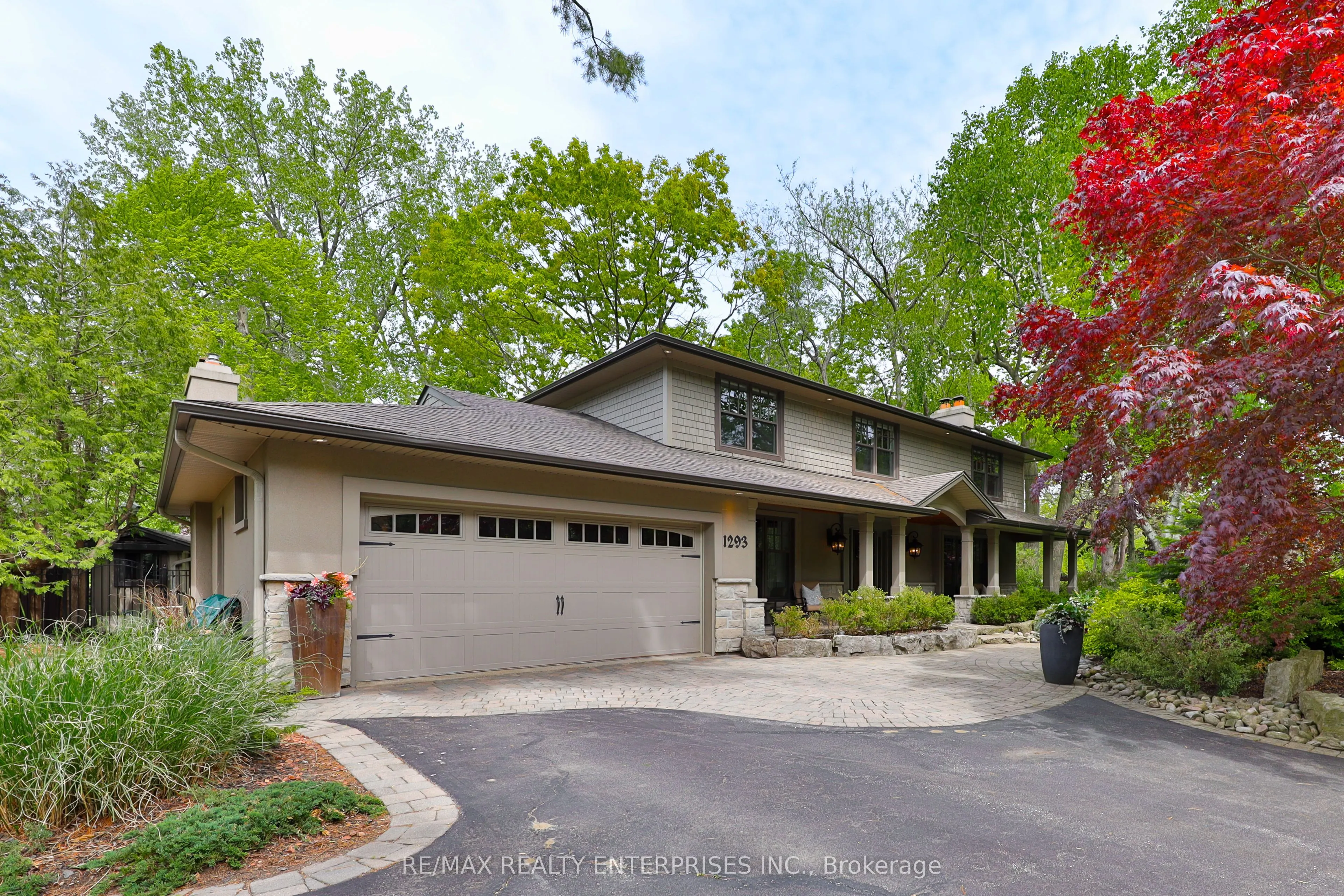 1293 Greenoaks Drive