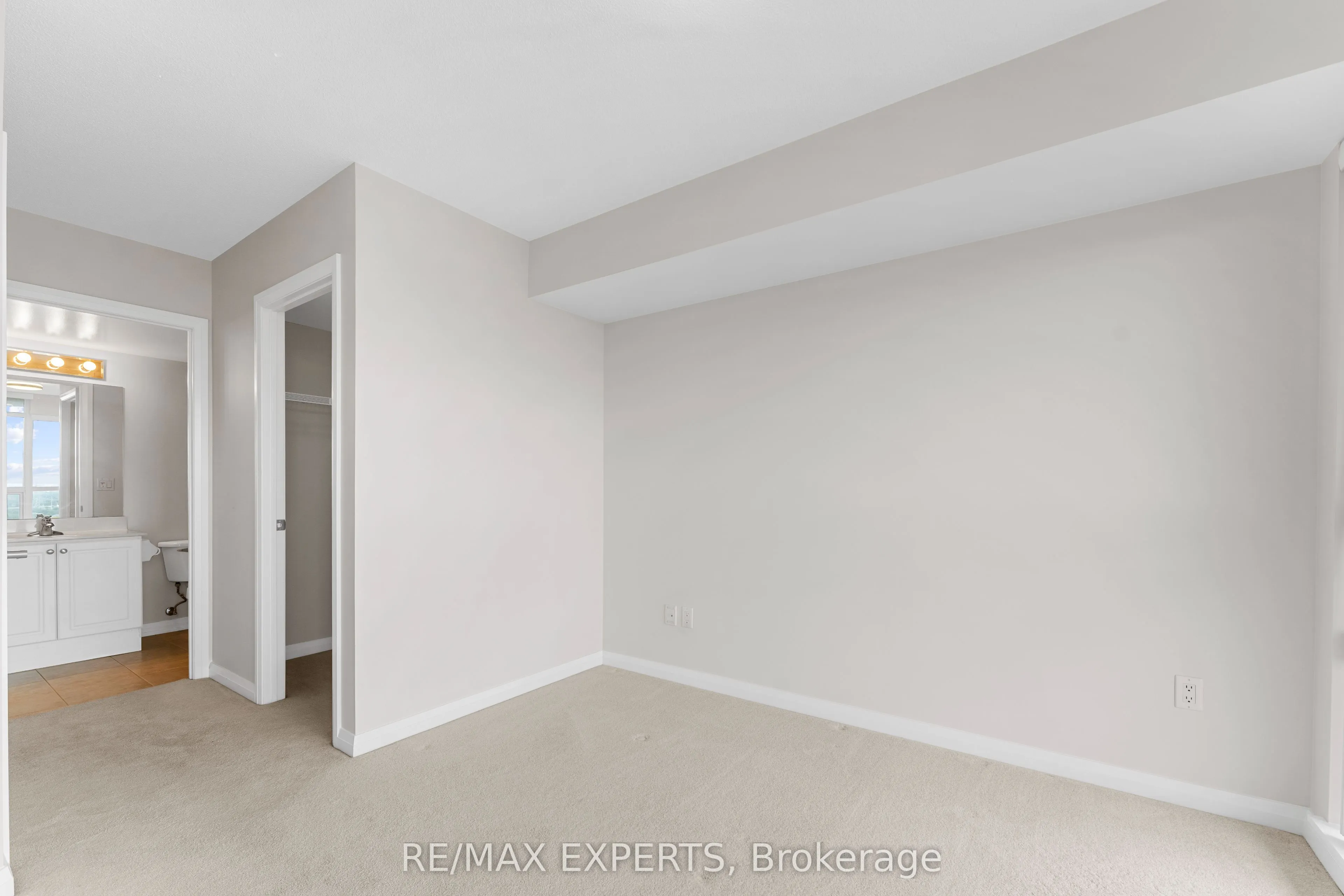 220 Forum Drive, #1101