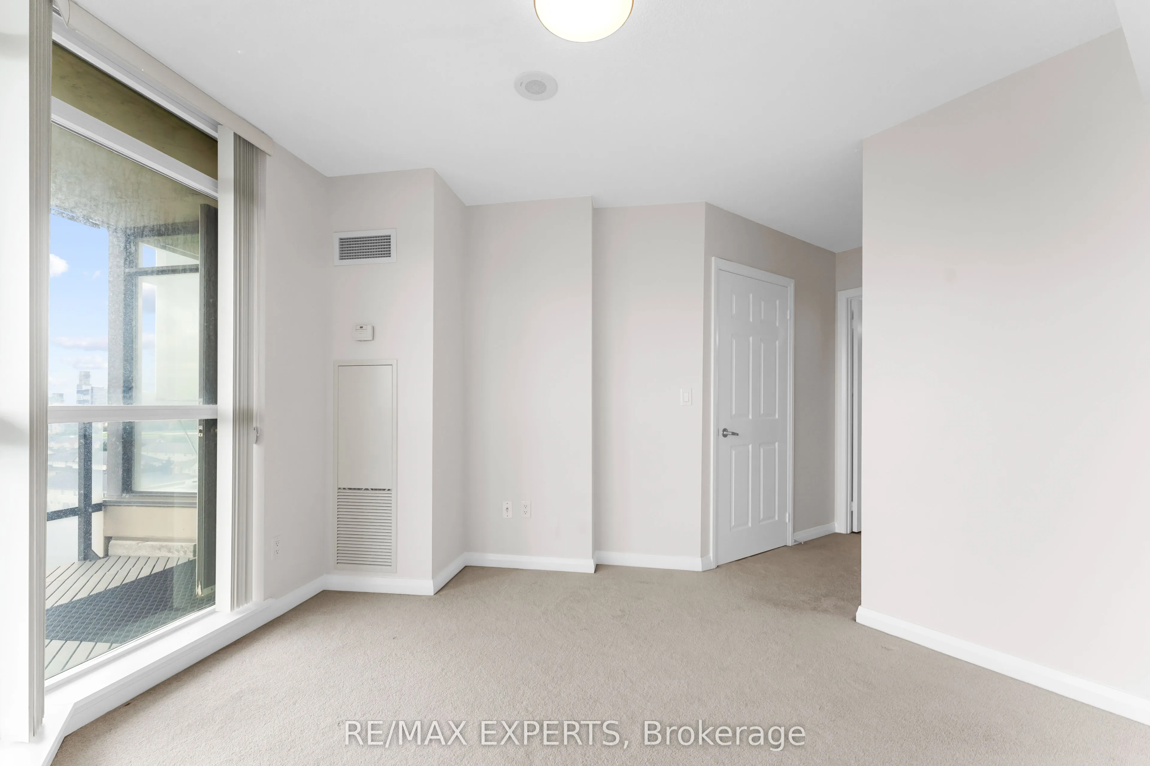 220 Forum Drive, #1101