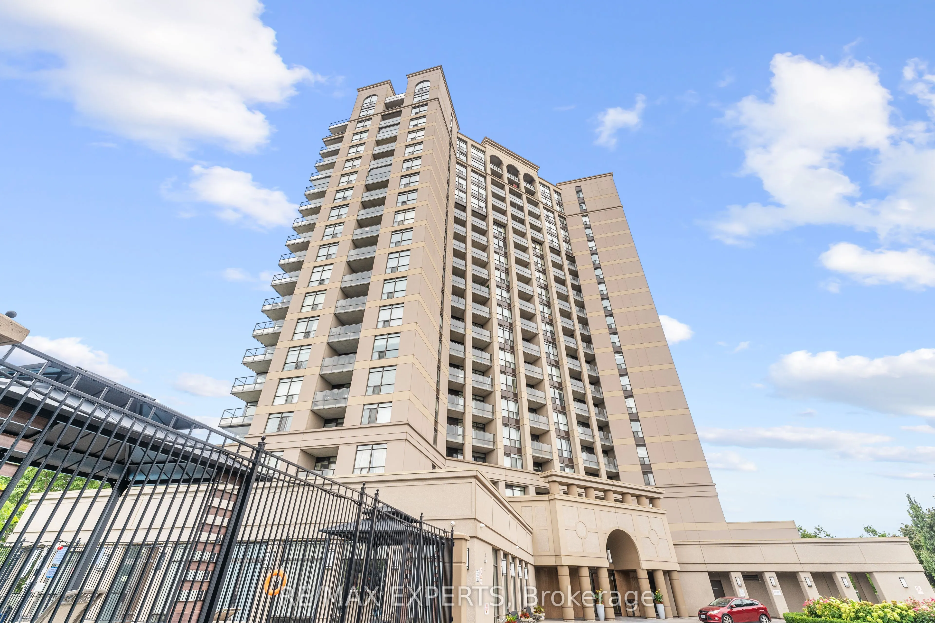 220 Forum Drive, #1101