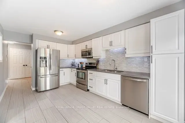 56 Valonia Drive