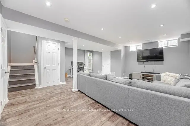 56 Valonia Drive