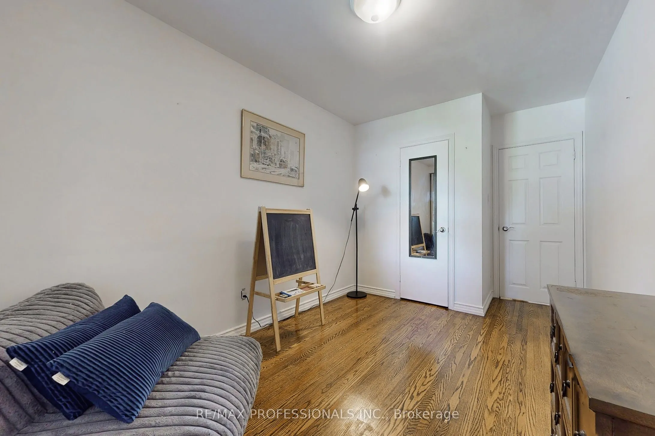 3 Hartsdale Drive
