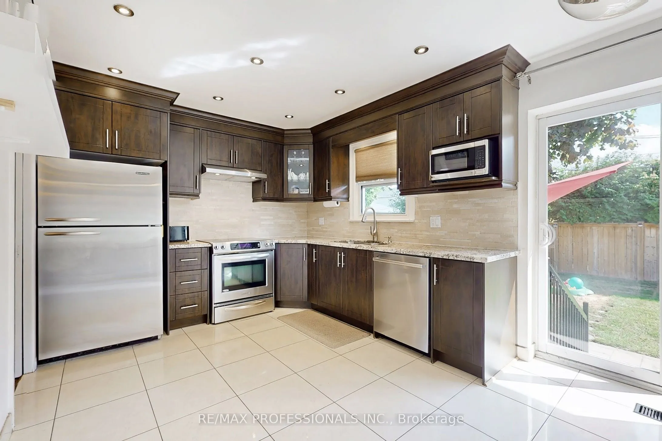 3 Hartsdale Drive