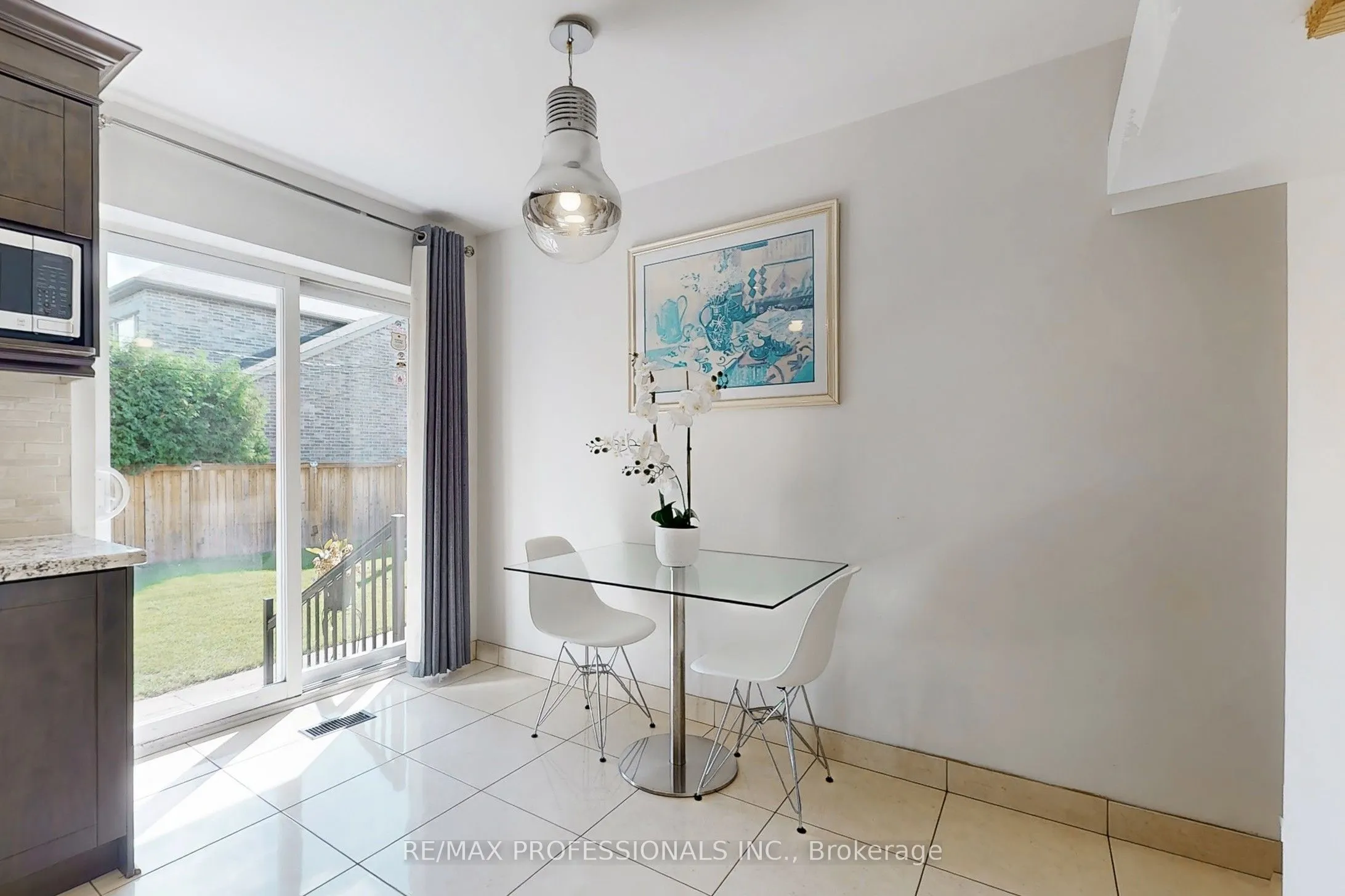3 Hartsdale Drive