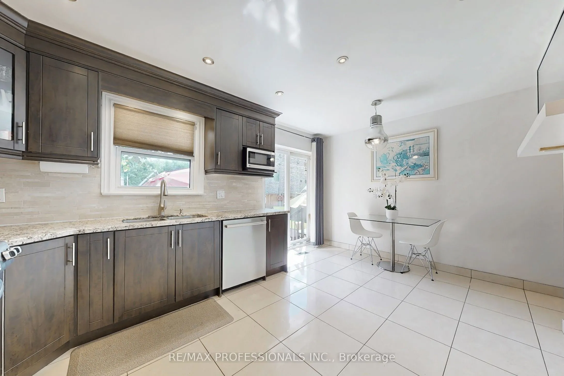 3 Hartsdale Drive