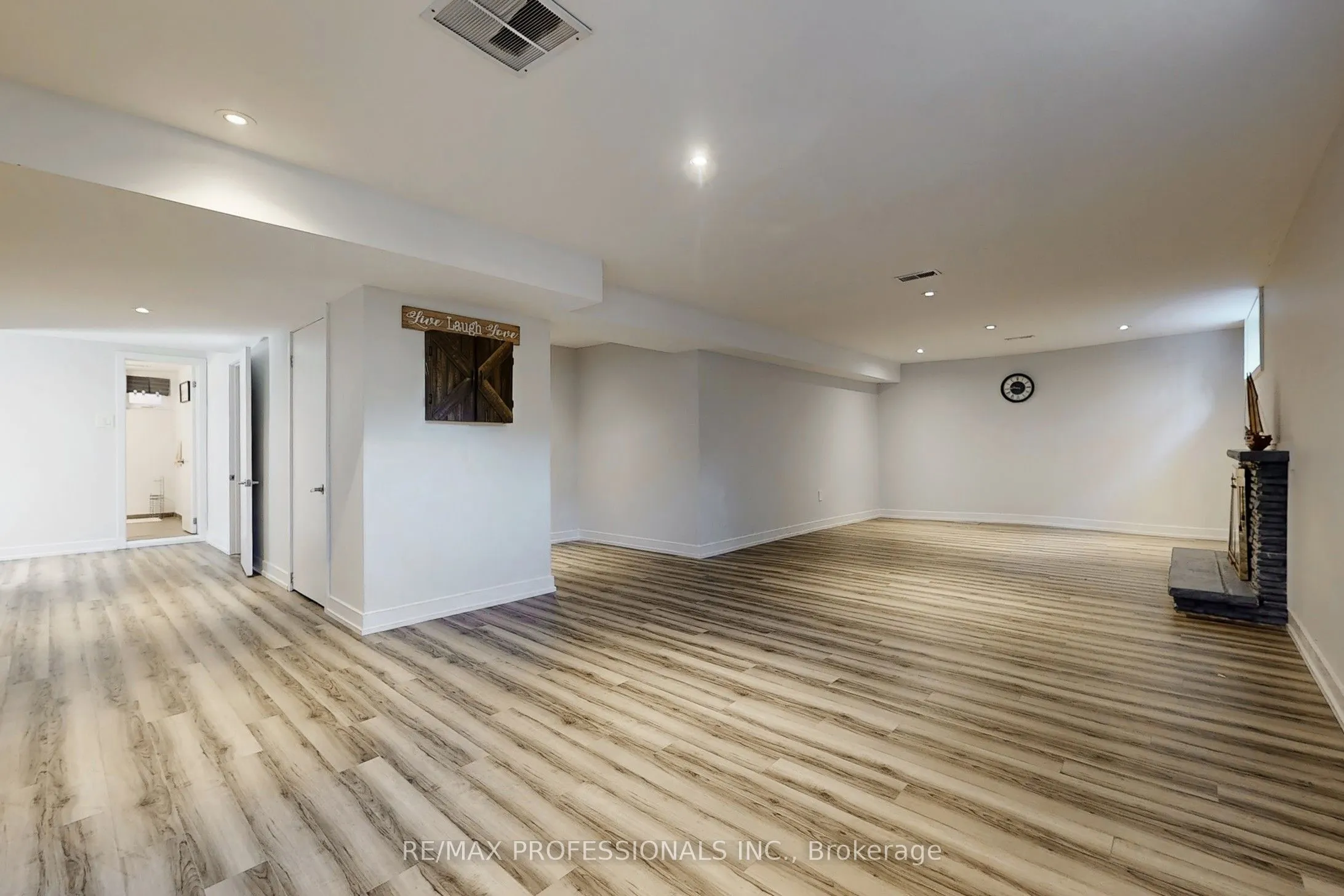 3 Hartsdale Drive