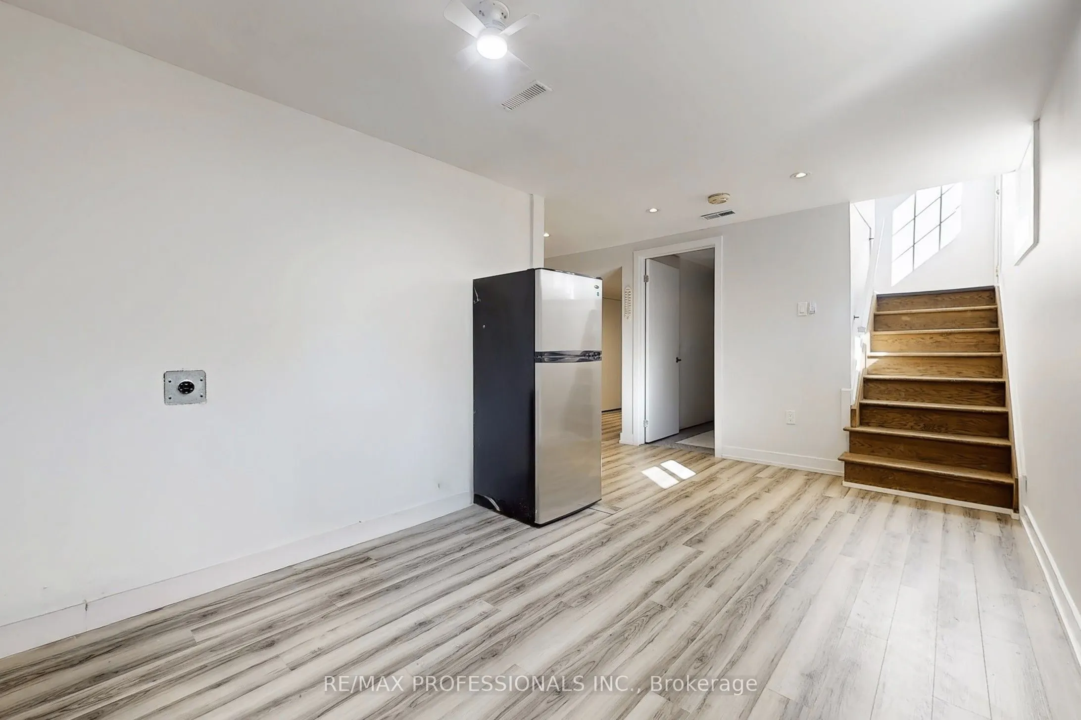 3 Hartsdale Drive