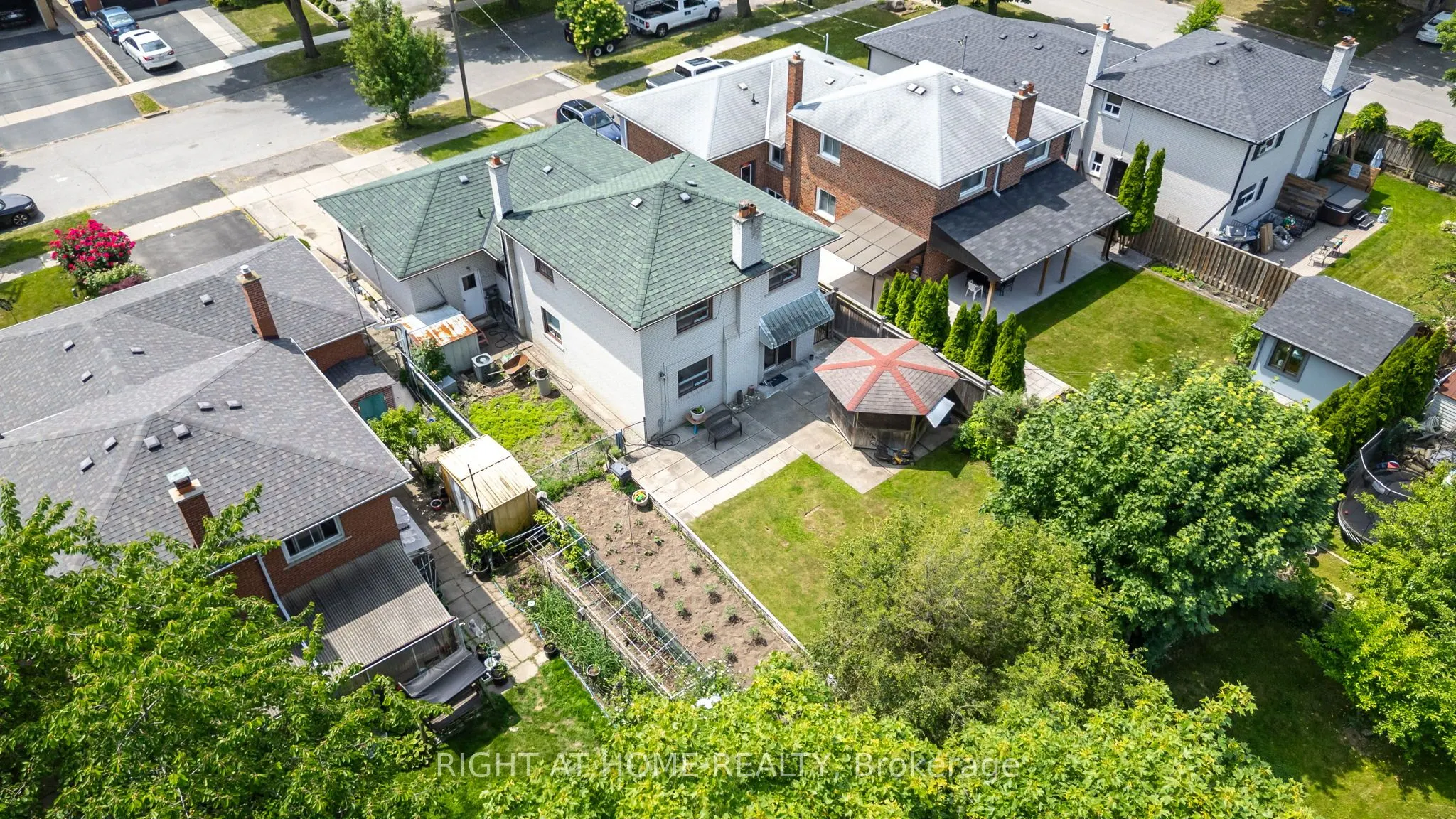 30 Hawthorne Road