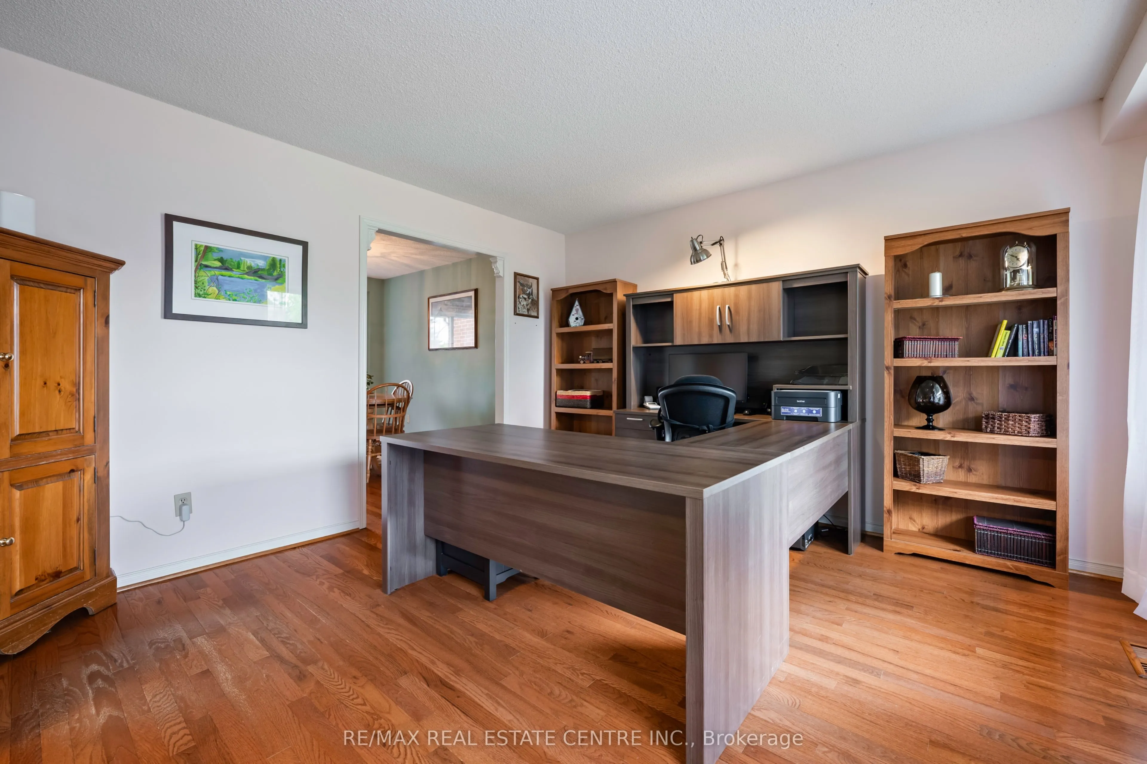 8 Passmore Avenue