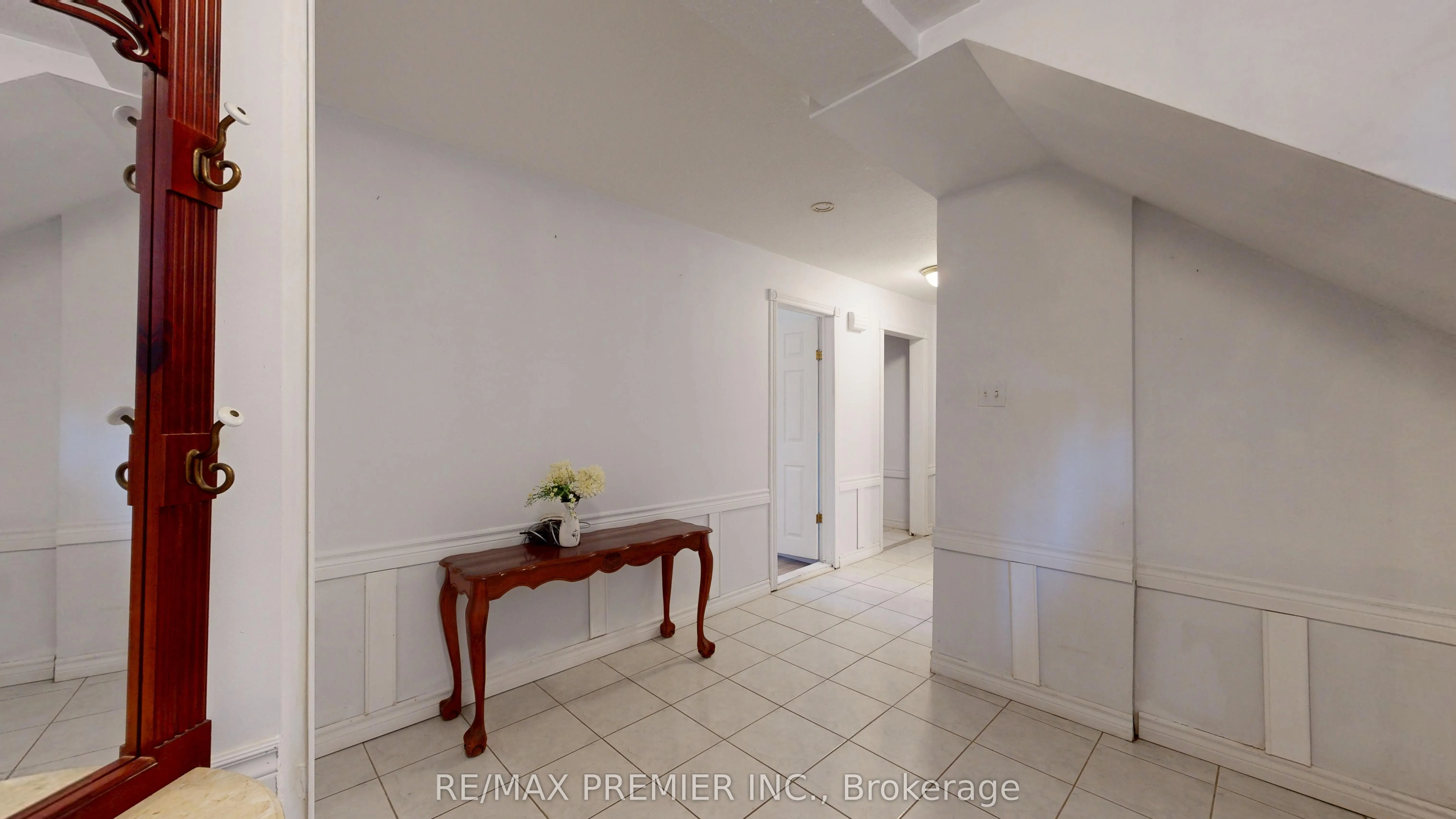 574 Queens Drive