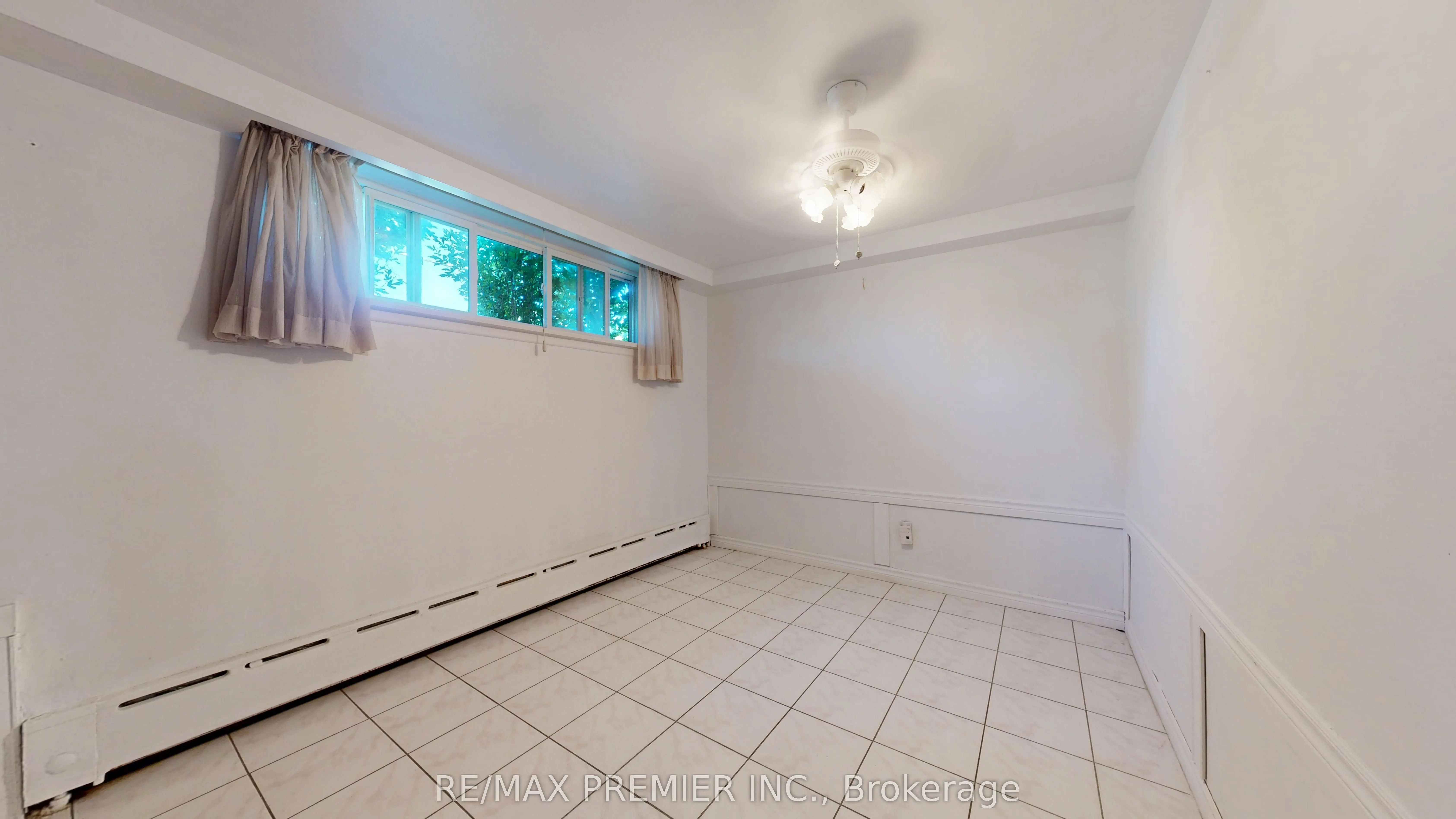 574 Queens Drive