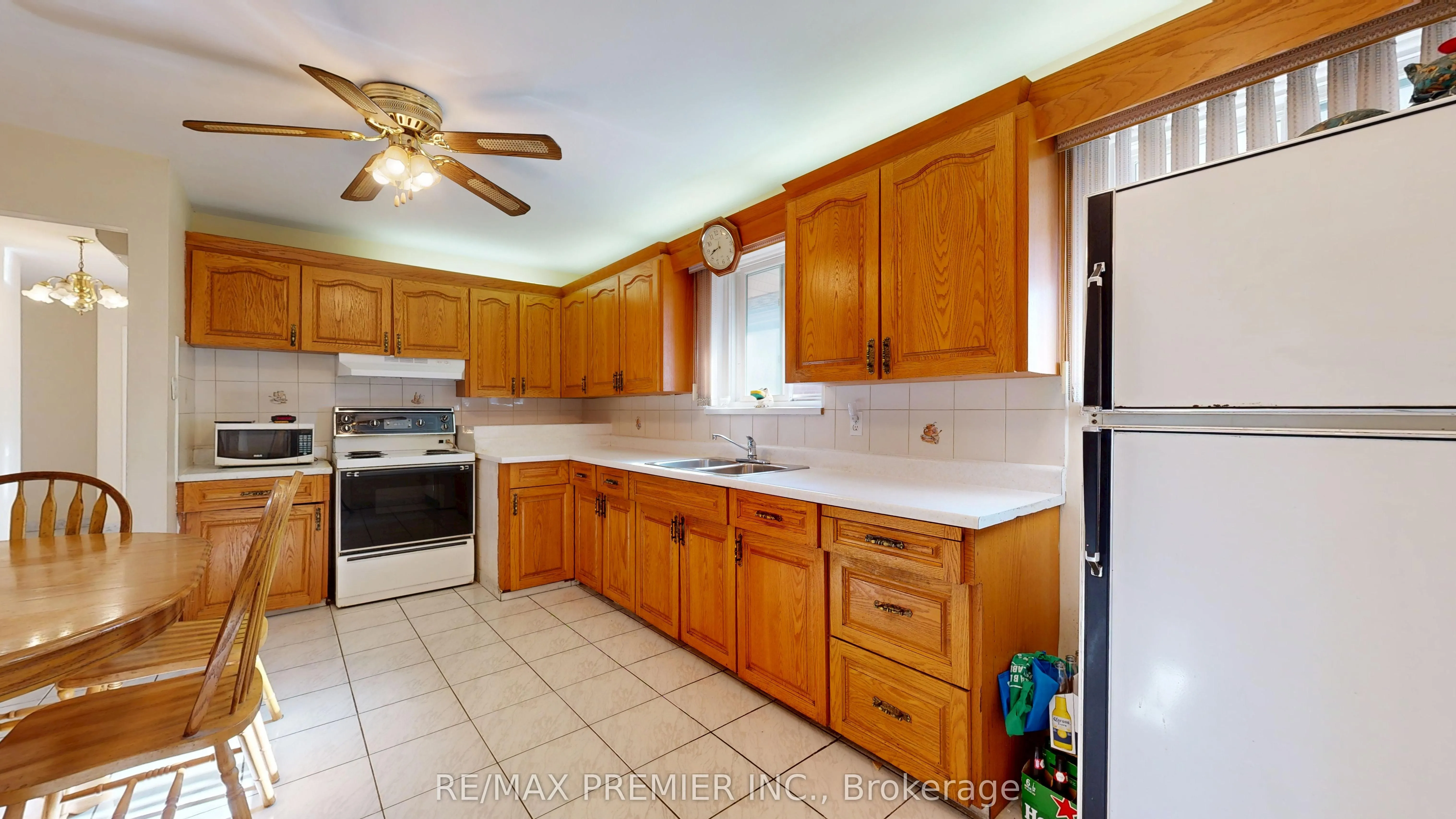 574 Queens Drive