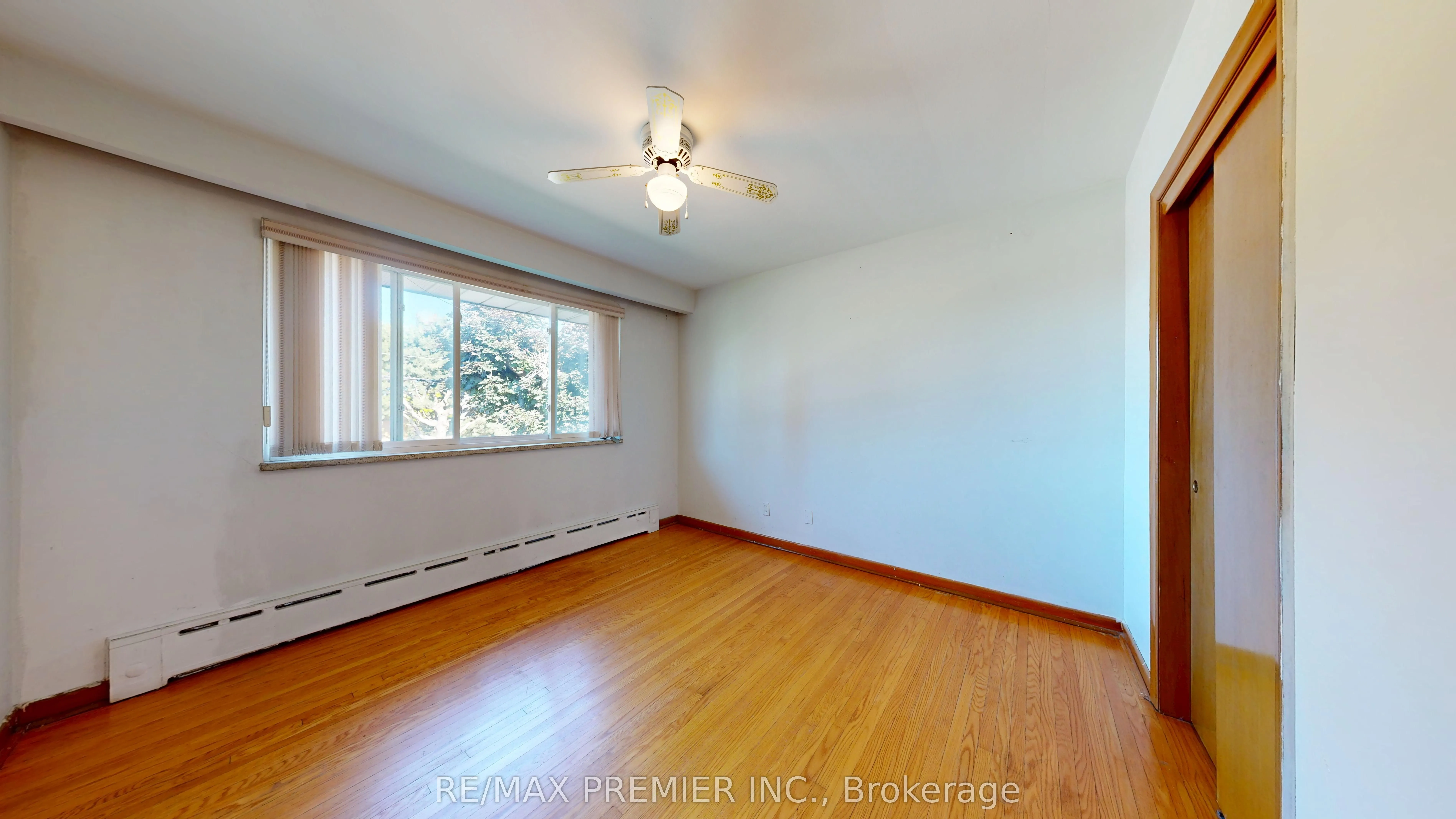 574 Queens Drive