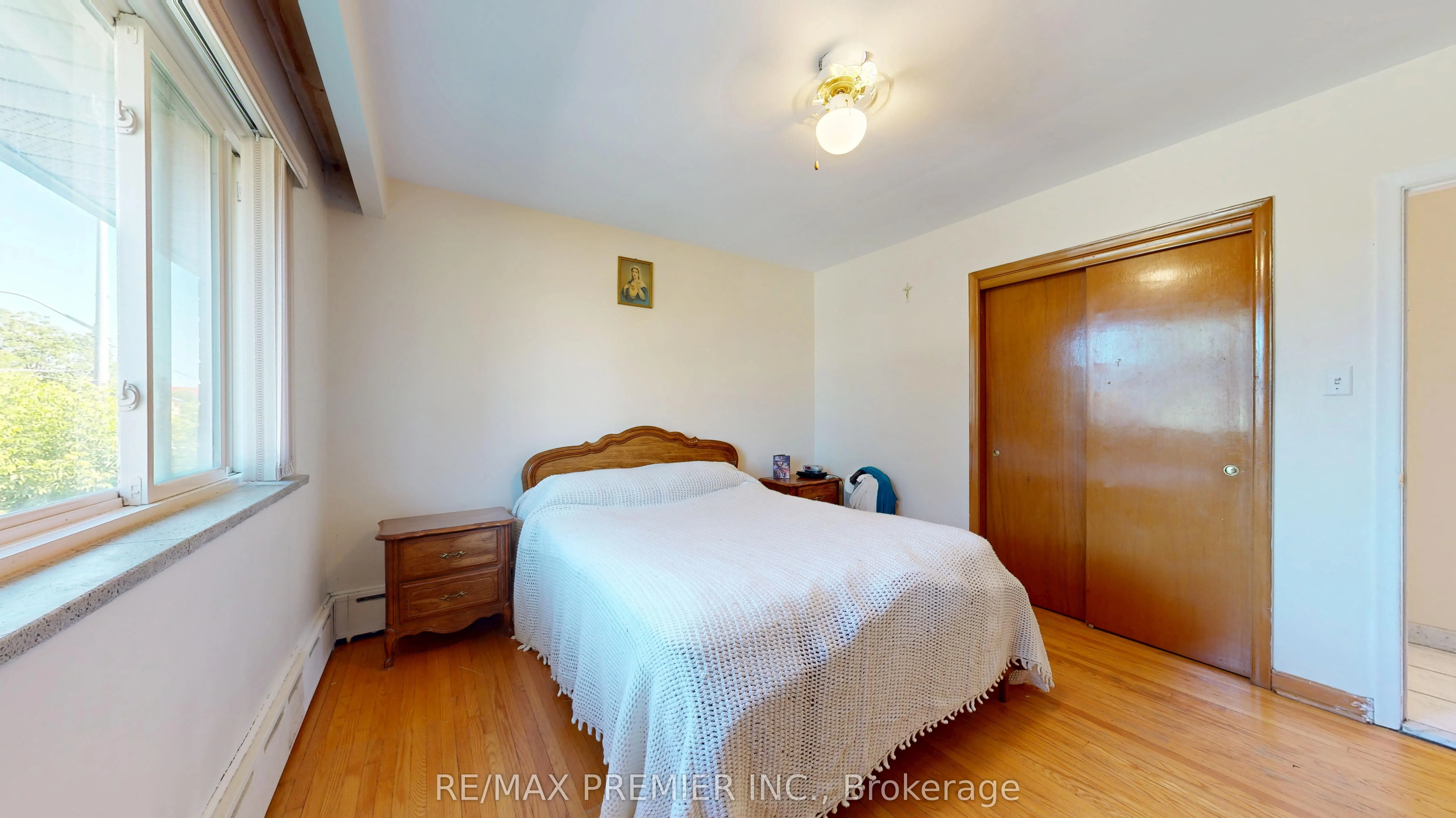 574 Queens Drive