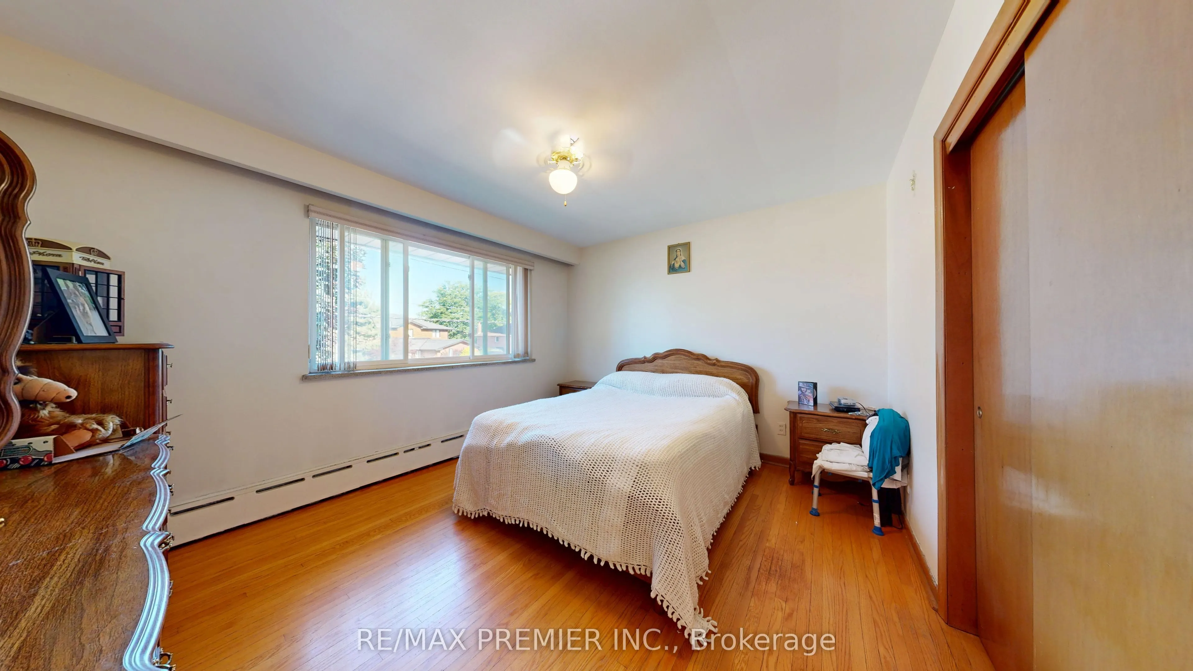 574 Queens Drive