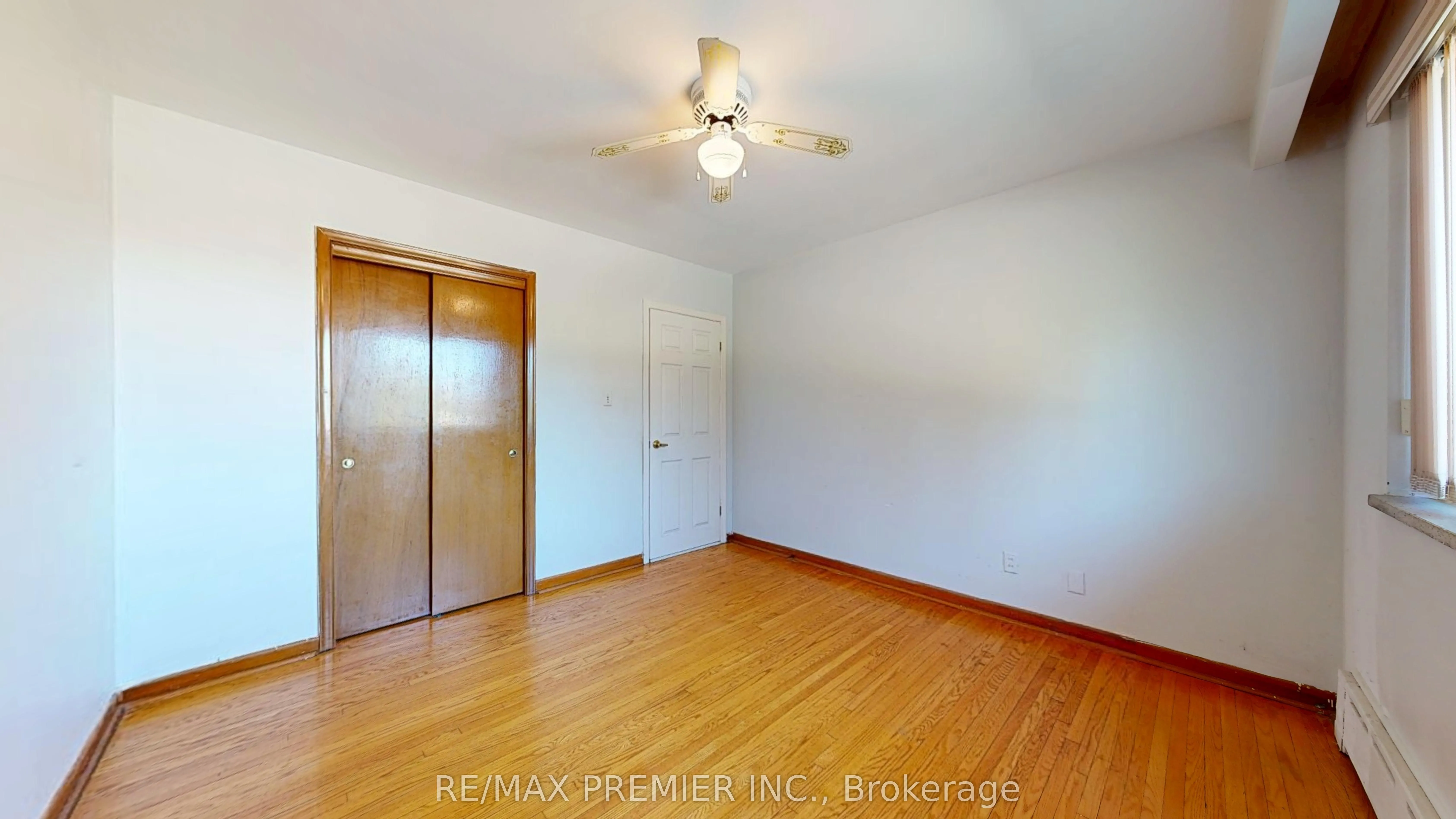 574 Queens Drive