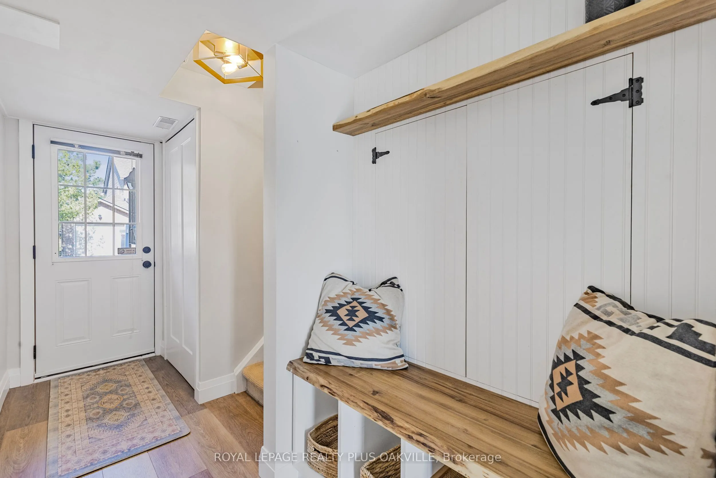 2272 Mowat Avenue, #34