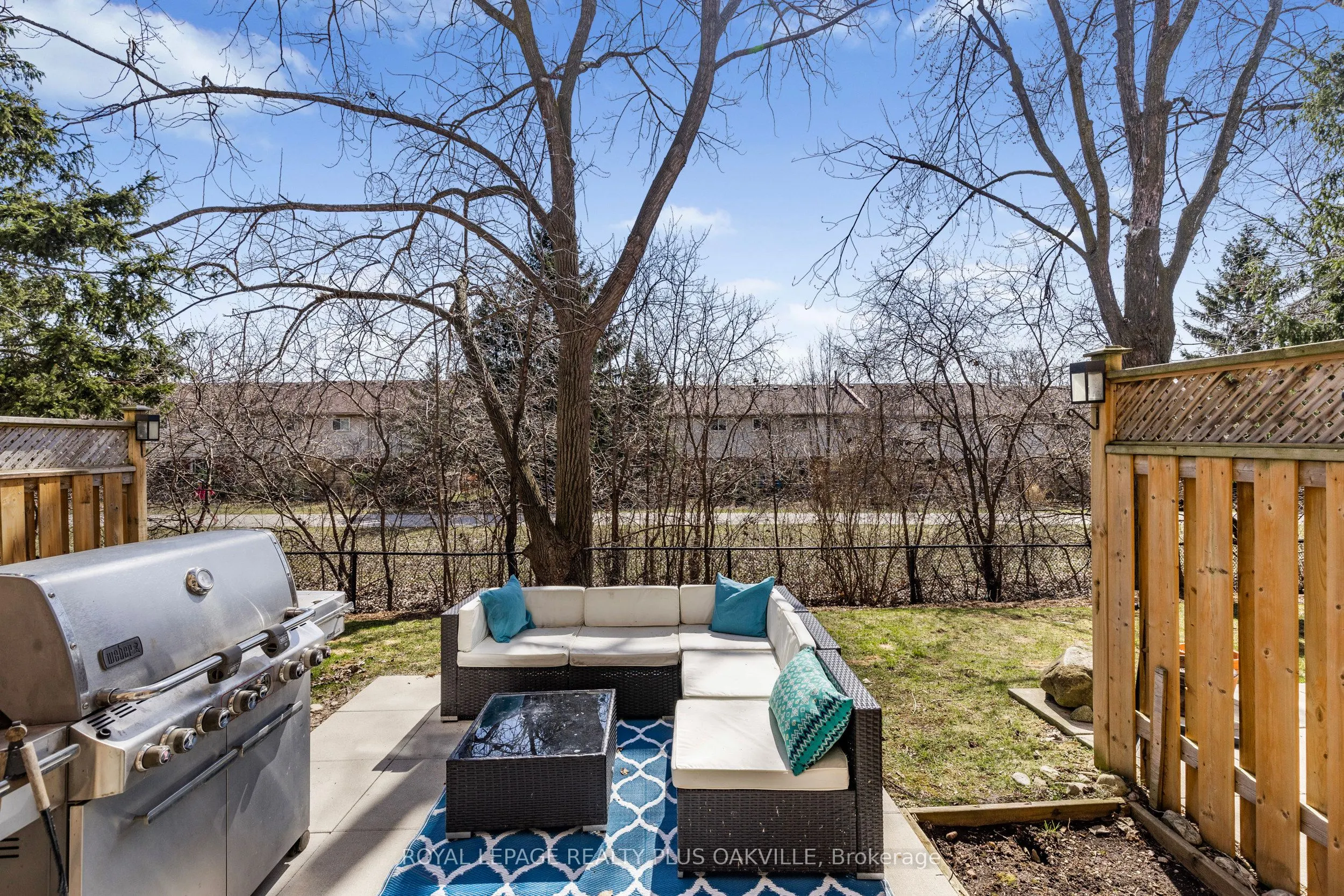2272 Mowat Avenue, #34