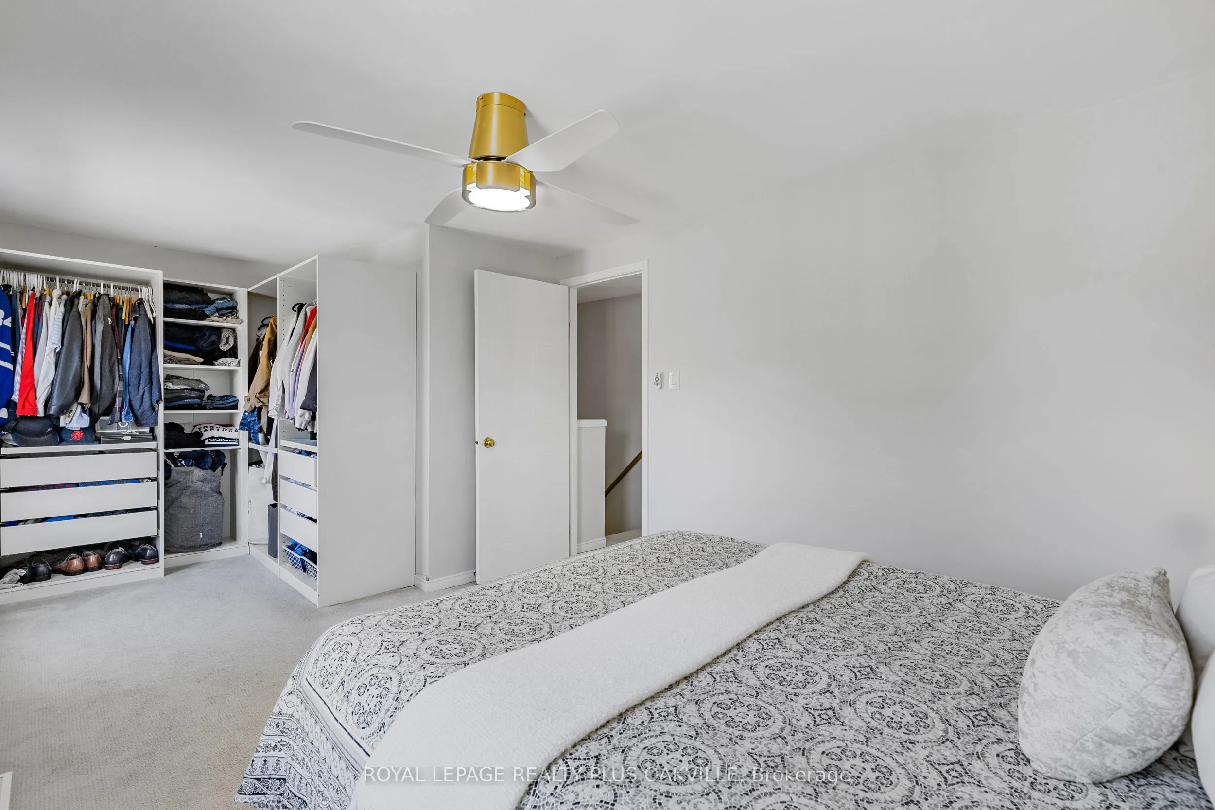 2272 Mowat Avenue, #34
