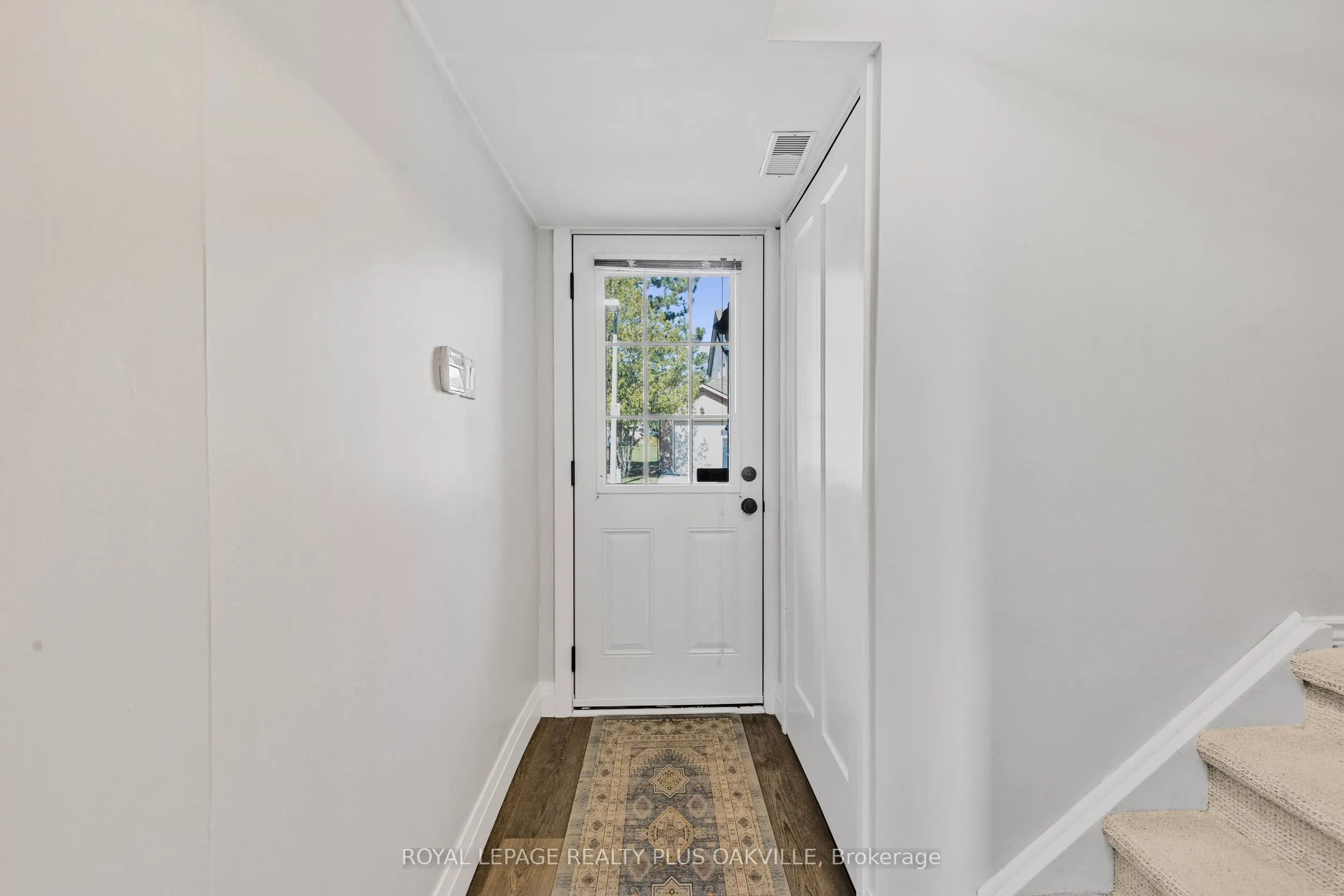 2272 Mowat Avenue, #34