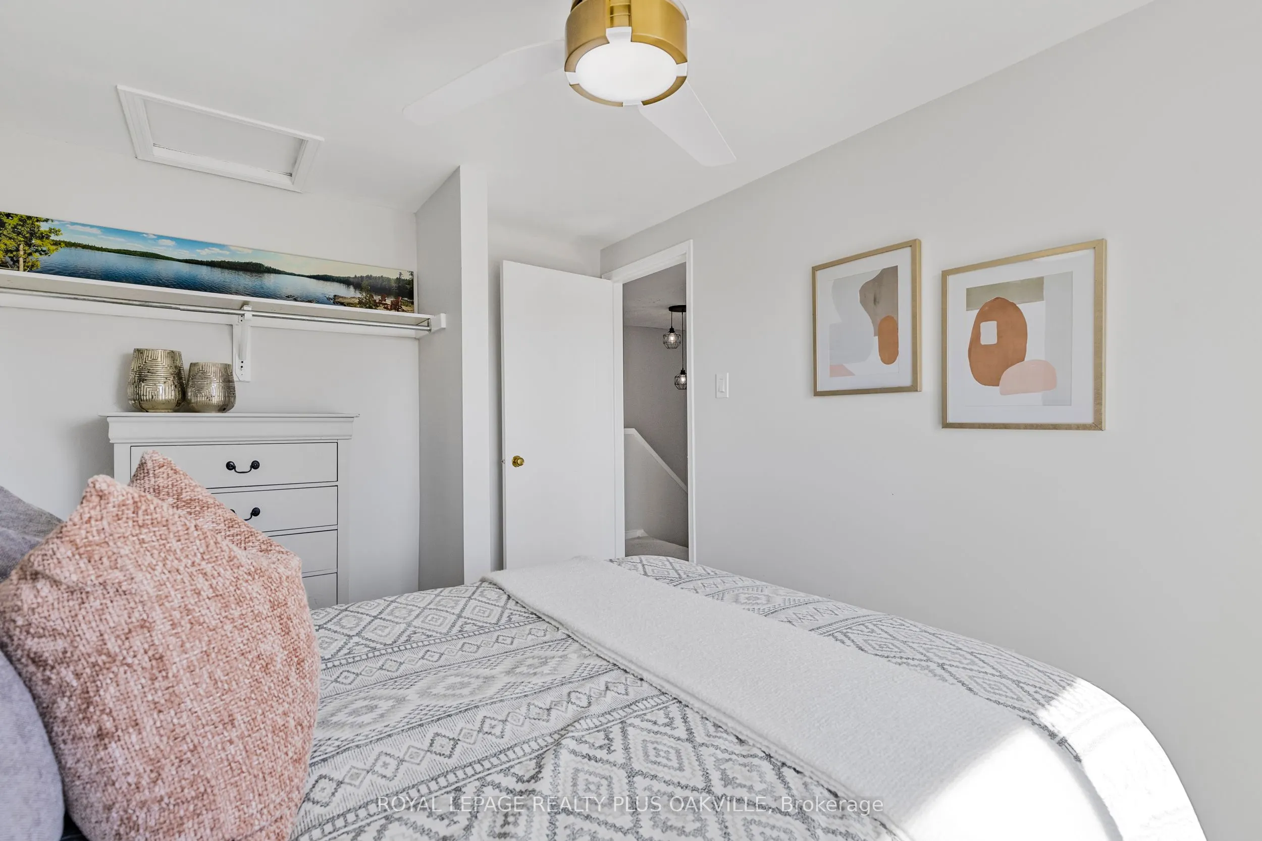 2272 Mowat Avenue, #34