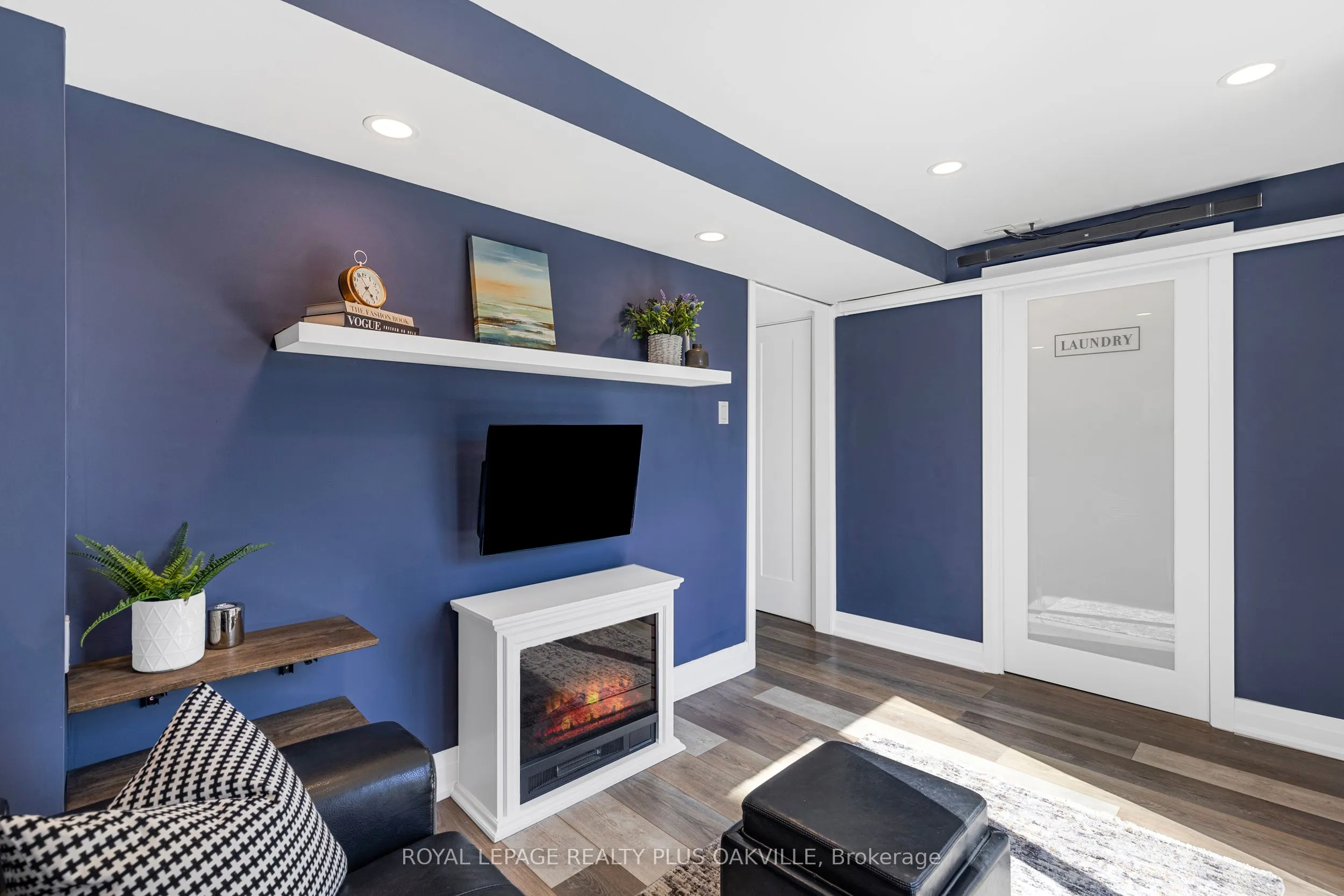 2272 Mowat Avenue, #34
