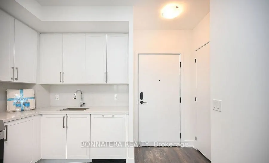 2450 Old Bronte Road, #634