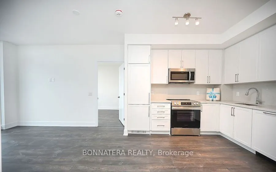 2450 Old Bronte Road, #634