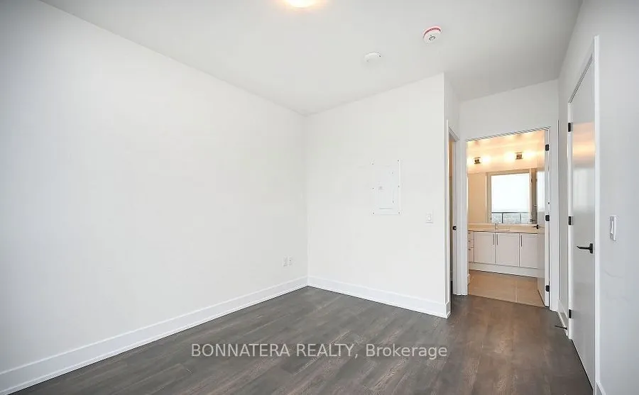2450 Old Bronte Road, #634
