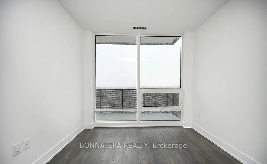 2450 Old Bronte Road, #634