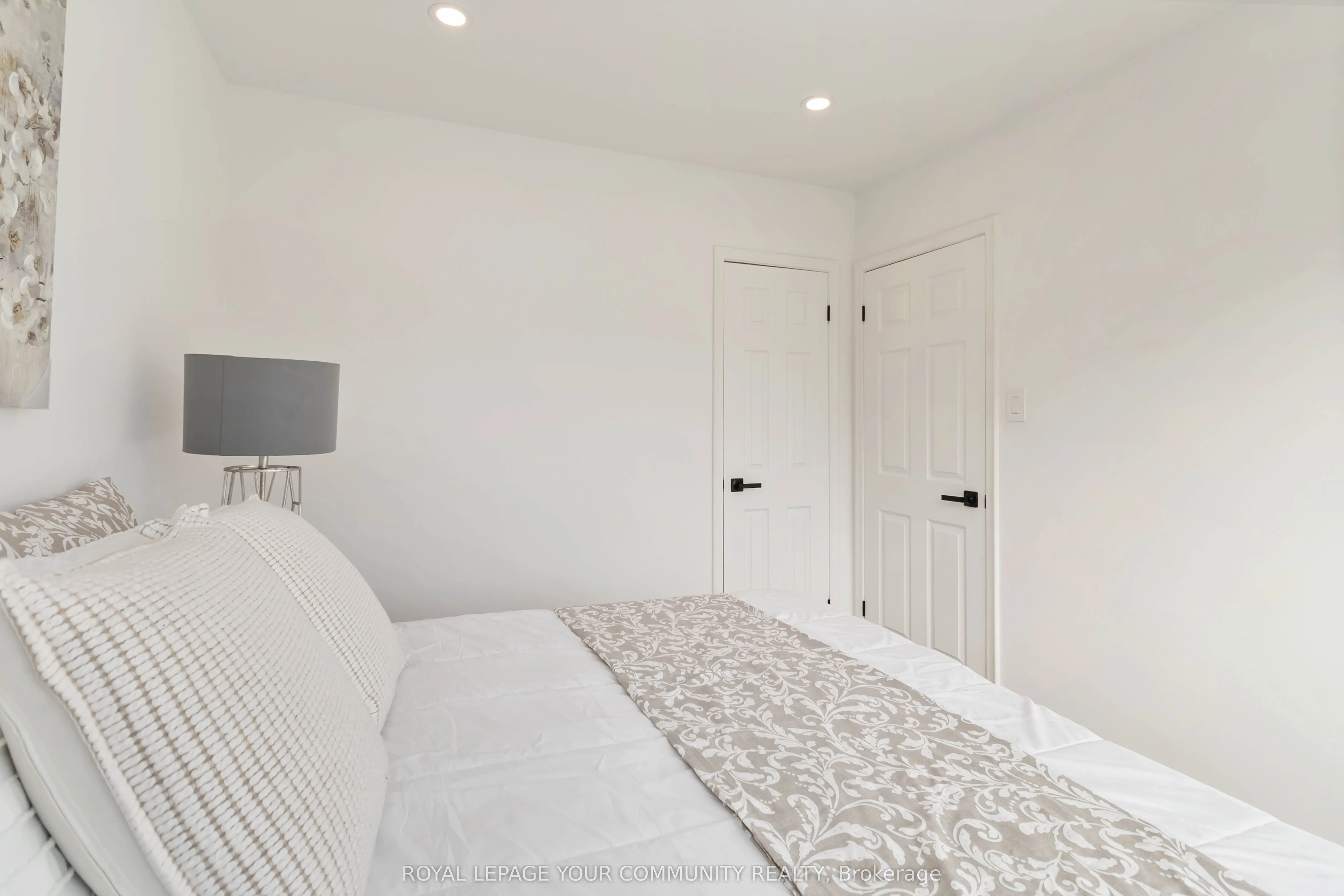602 Appleby Line