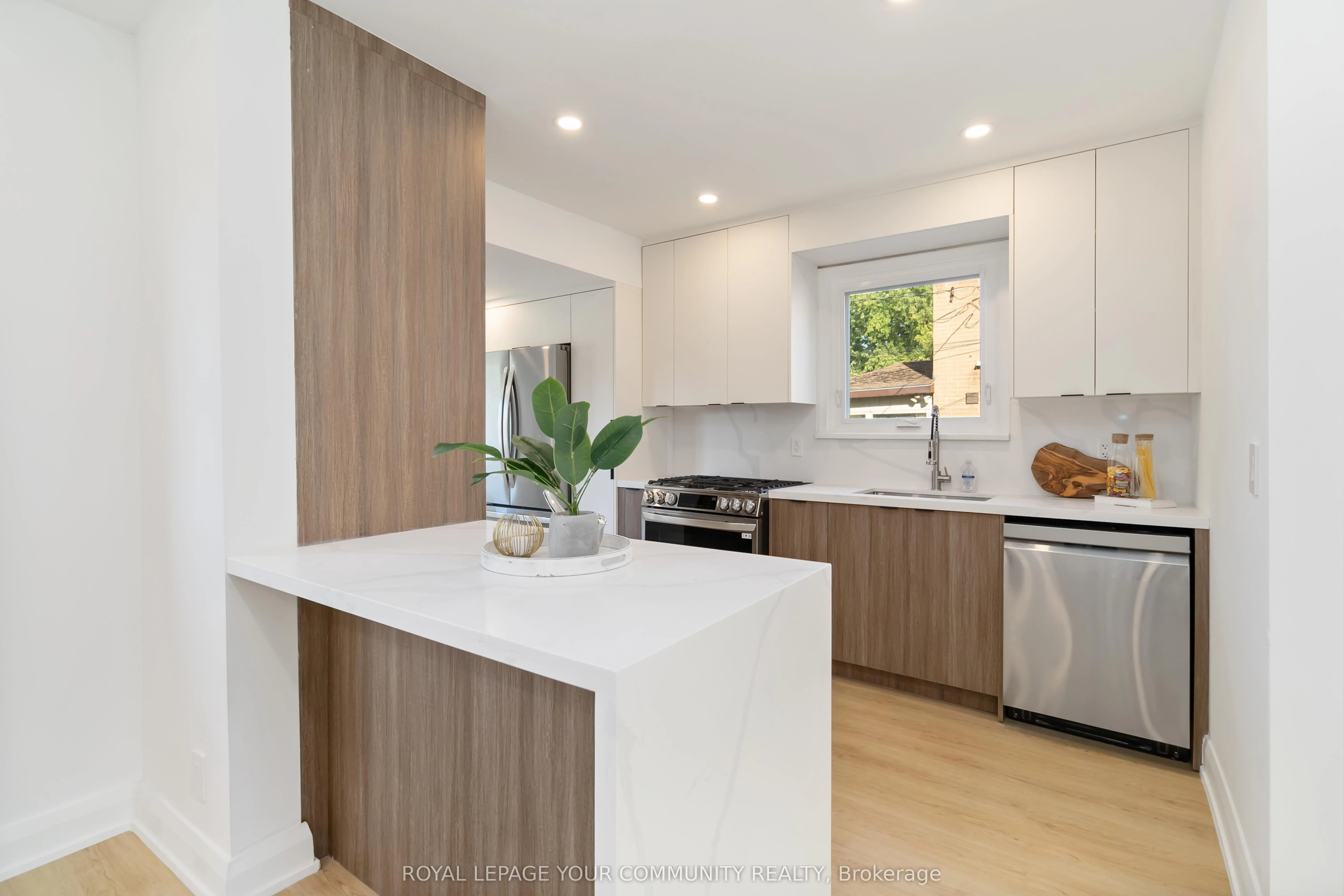 602 Appleby Line