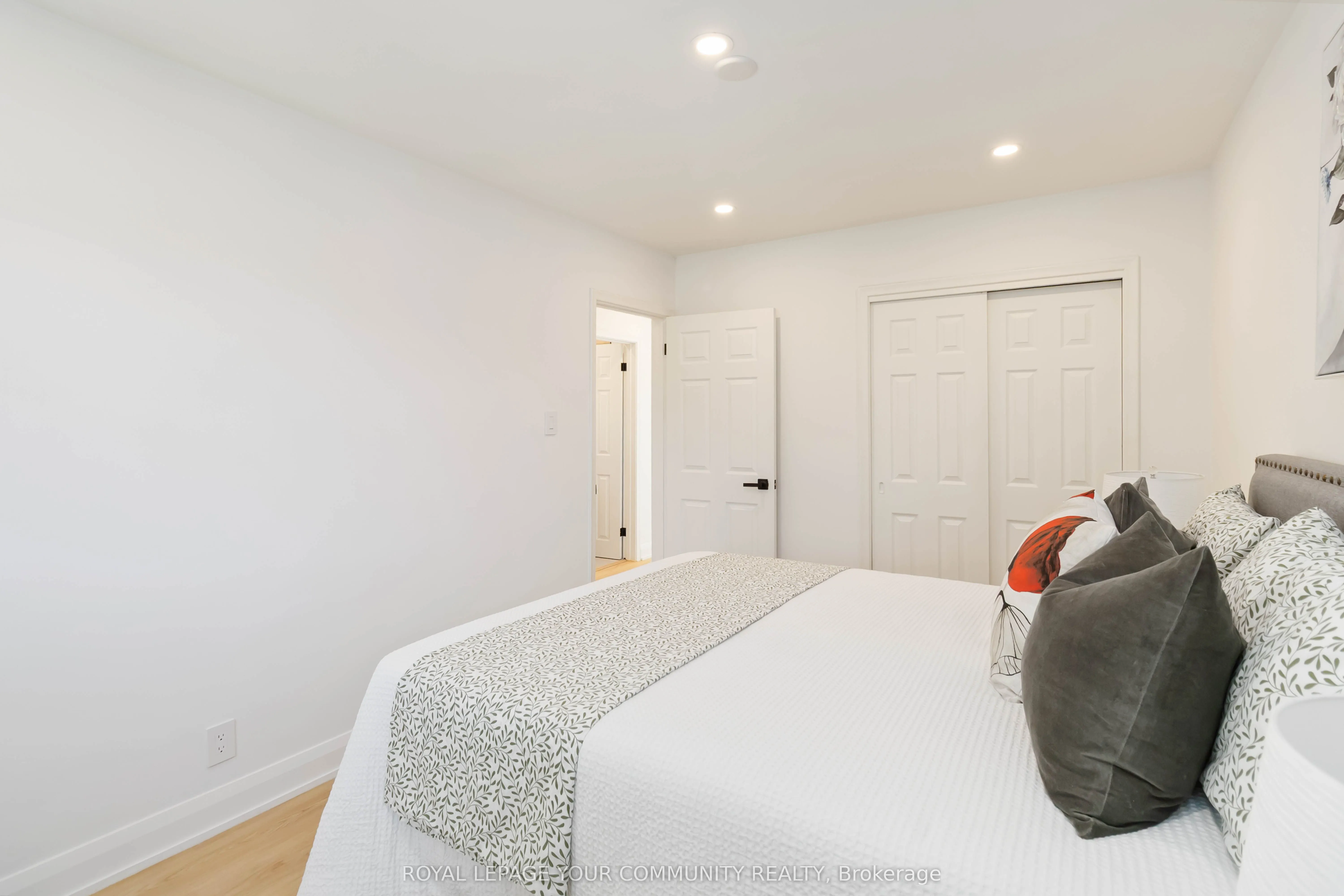 602 Appleby Line