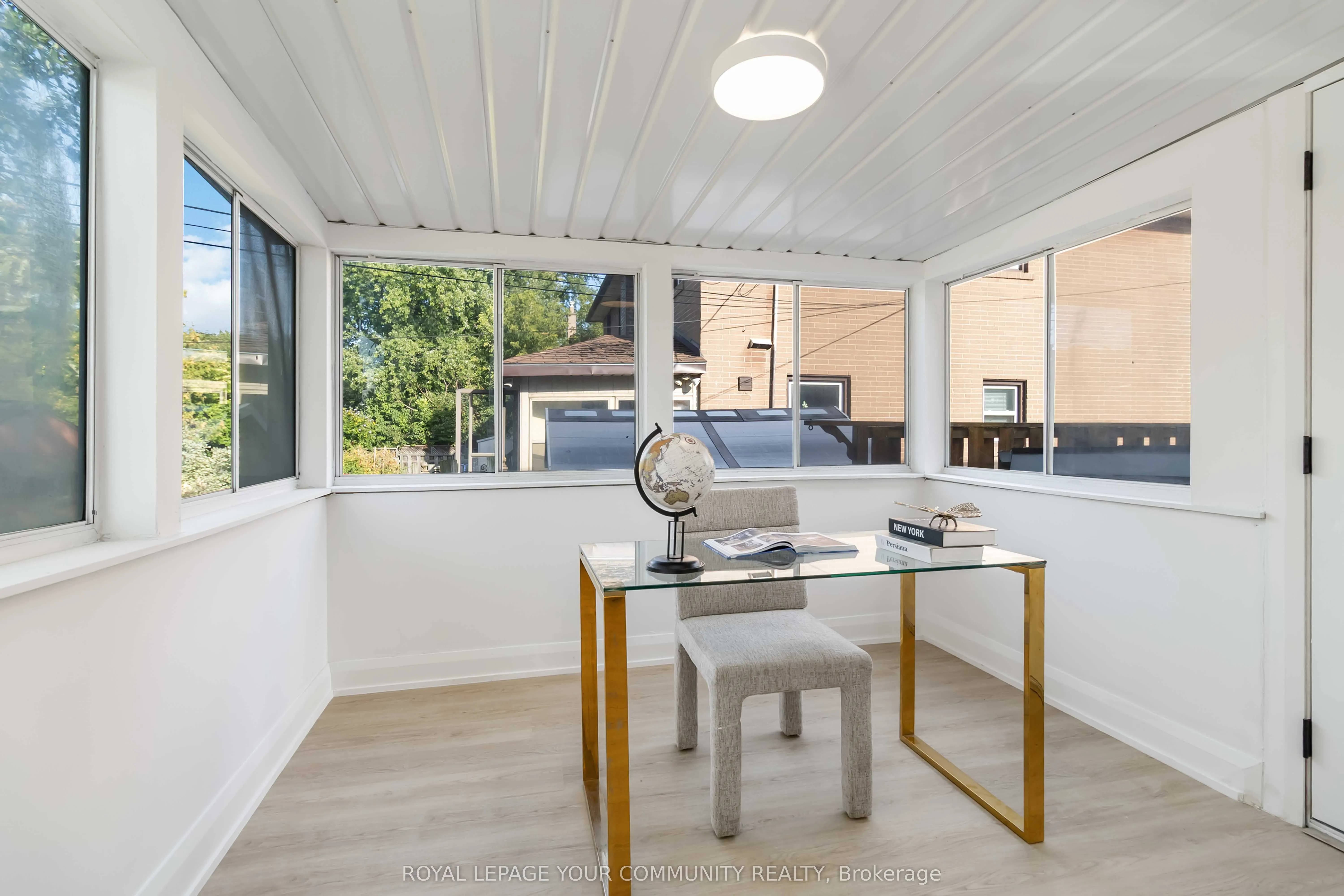 602 Appleby Line