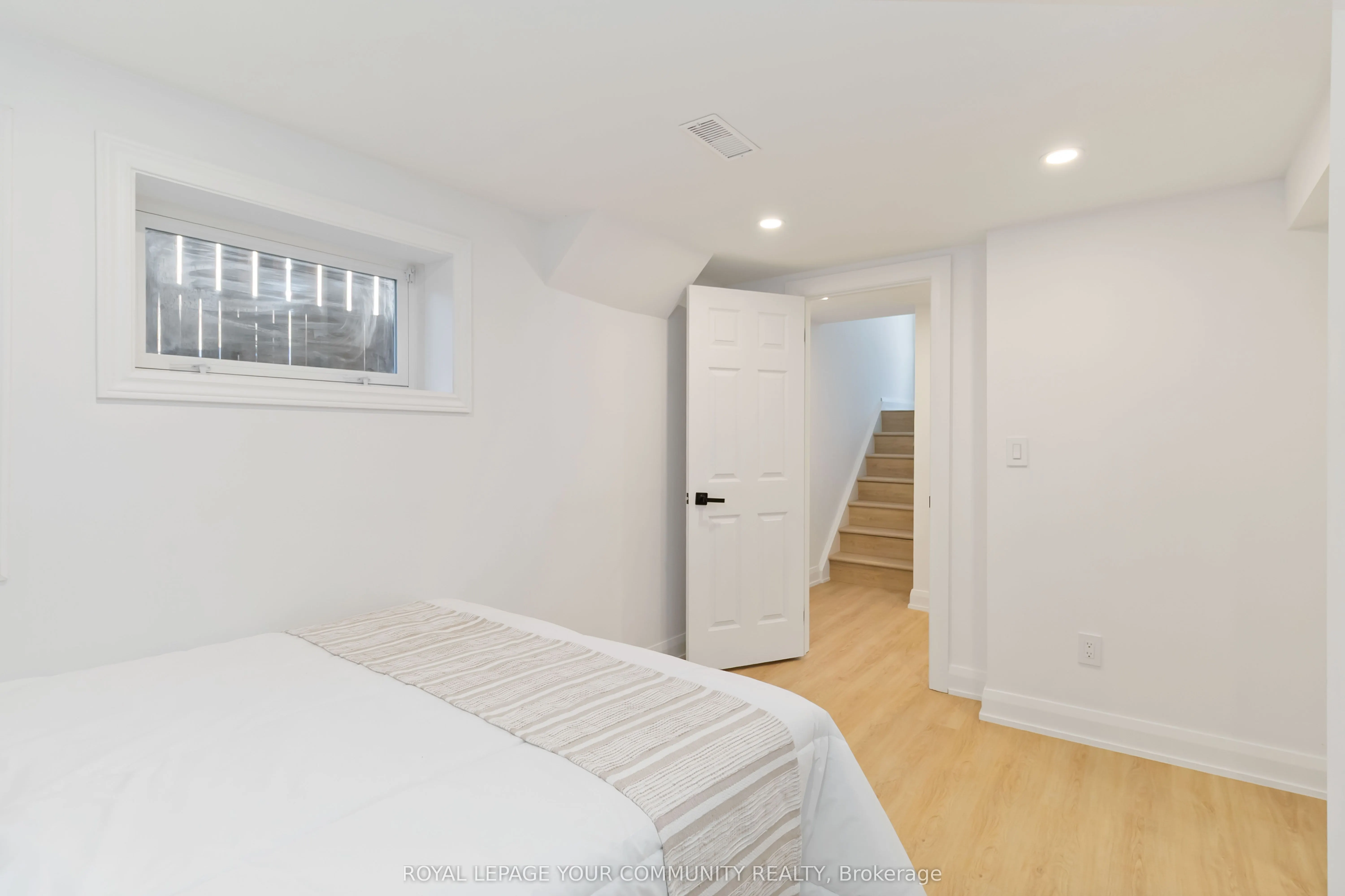 602 Appleby Line