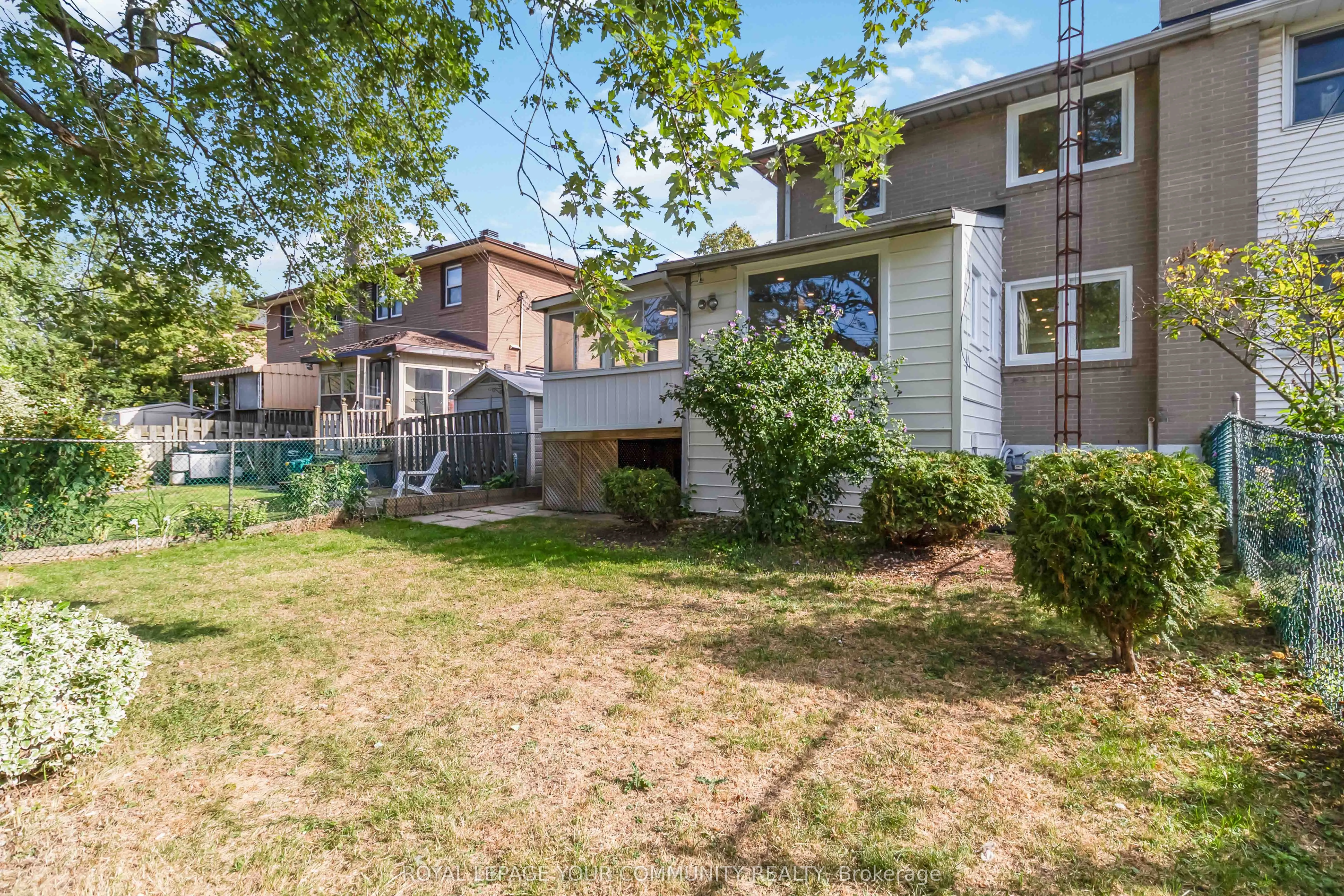 602 Appleby Line