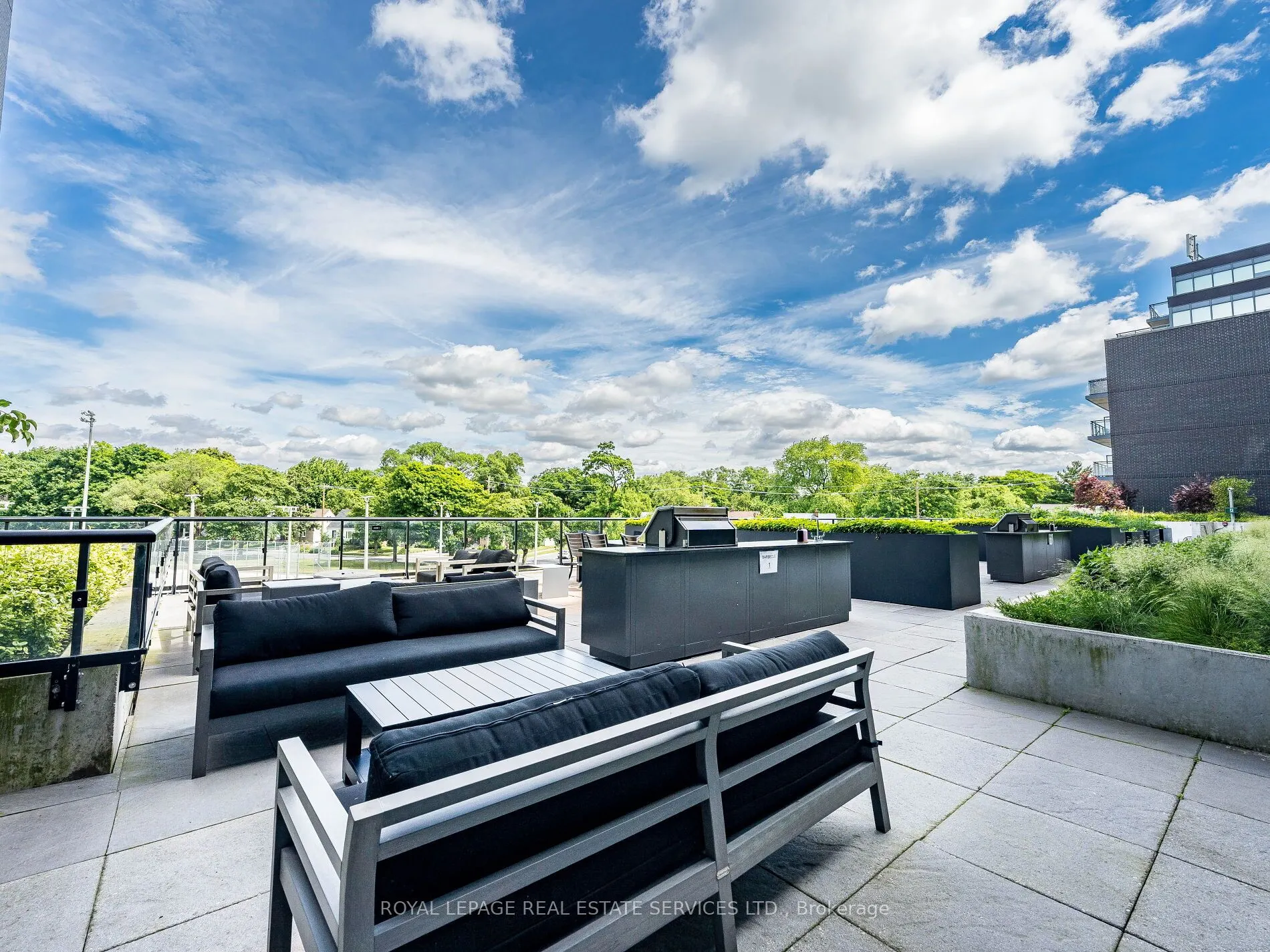7 Smith Crescent, #312