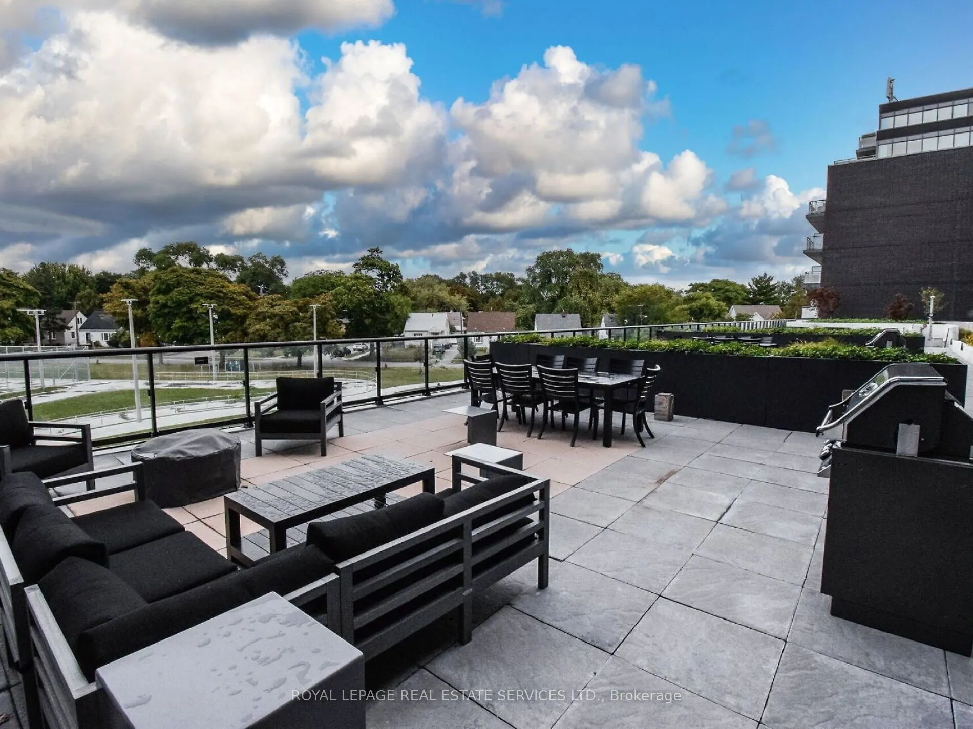 7 Smith Crescent, #312