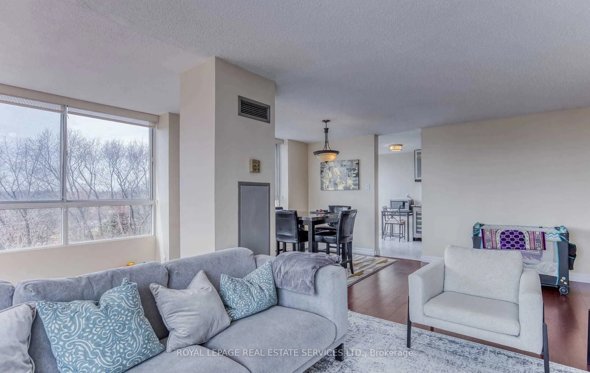 1485 Lakeshore Road E, #905
