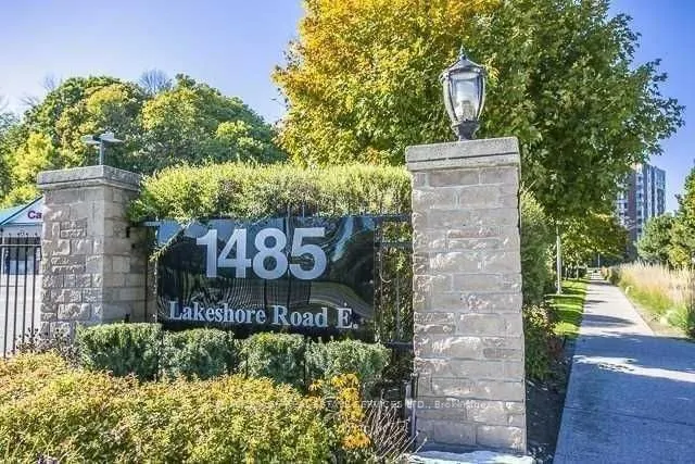 1485 Lakeshore Road E, #905