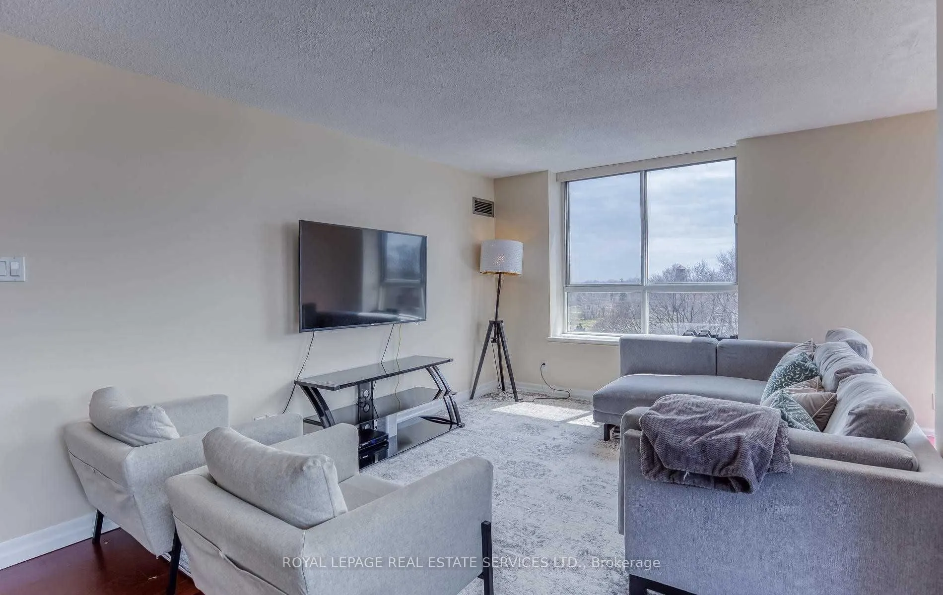 1485 Lakeshore Road E, #905